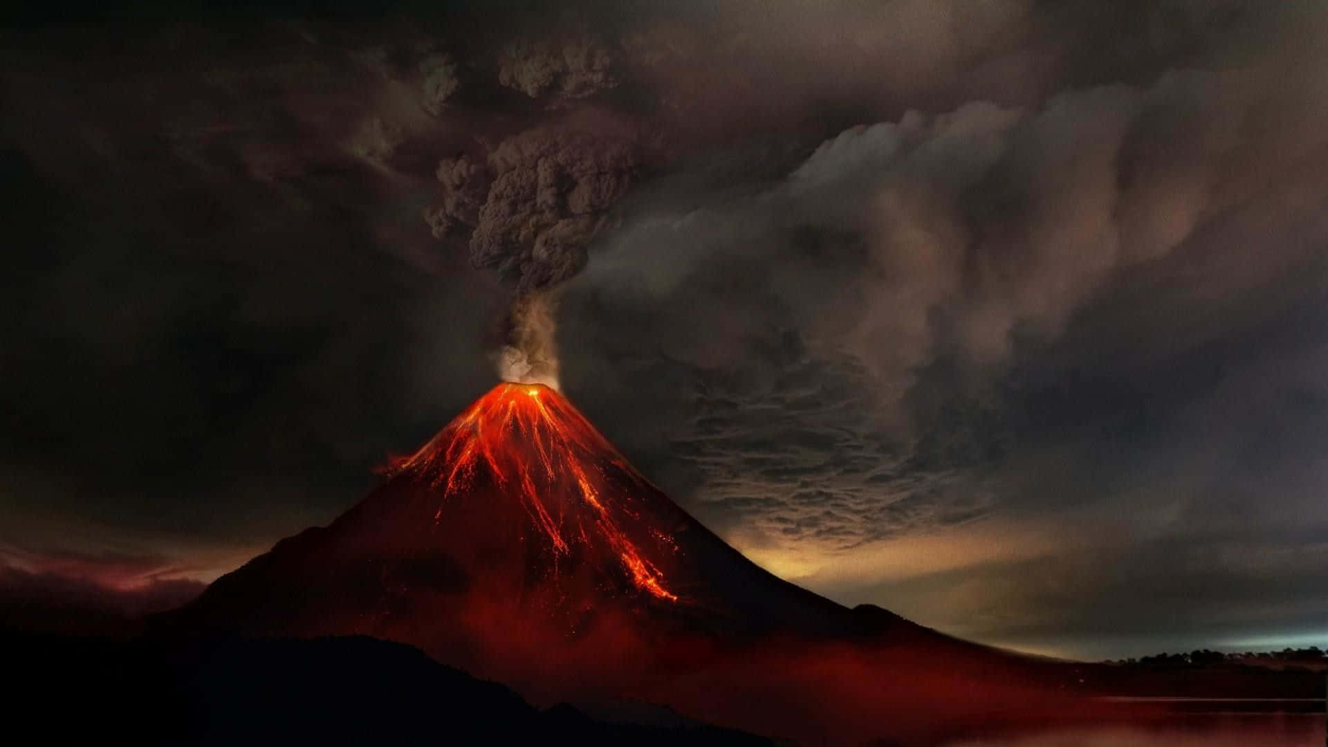 Lysende Reventador Vulkan Ecuador Line Art Tapet Wallpaper