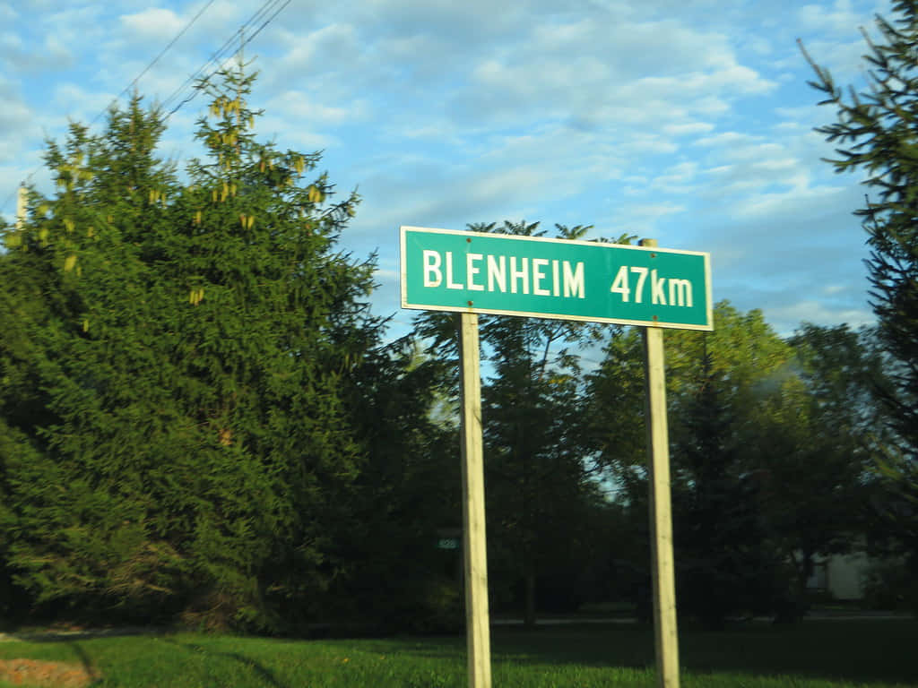 Blenheim Distance Sign47km Wallpaper