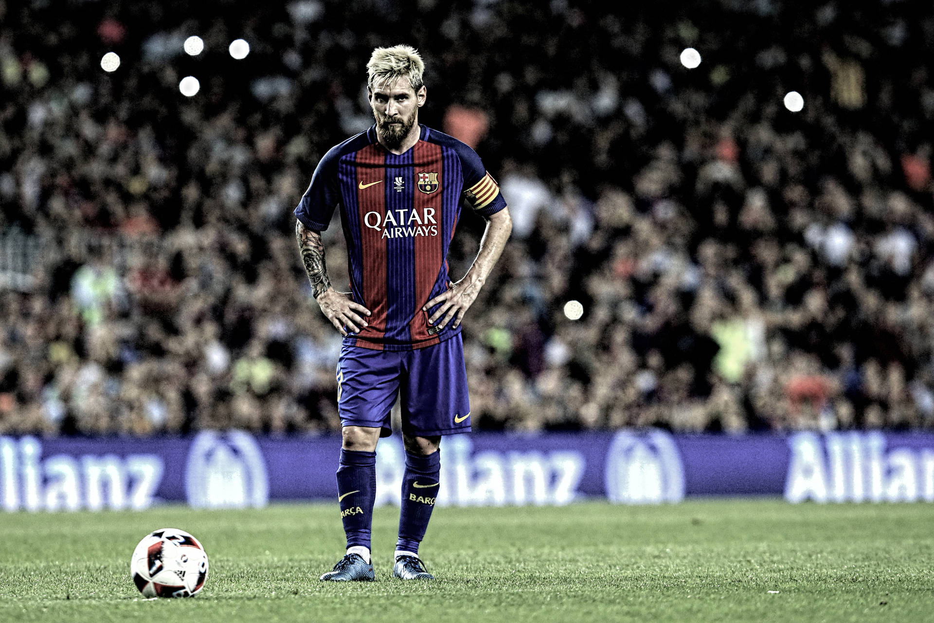 Blond Messi PSG Wallpaper