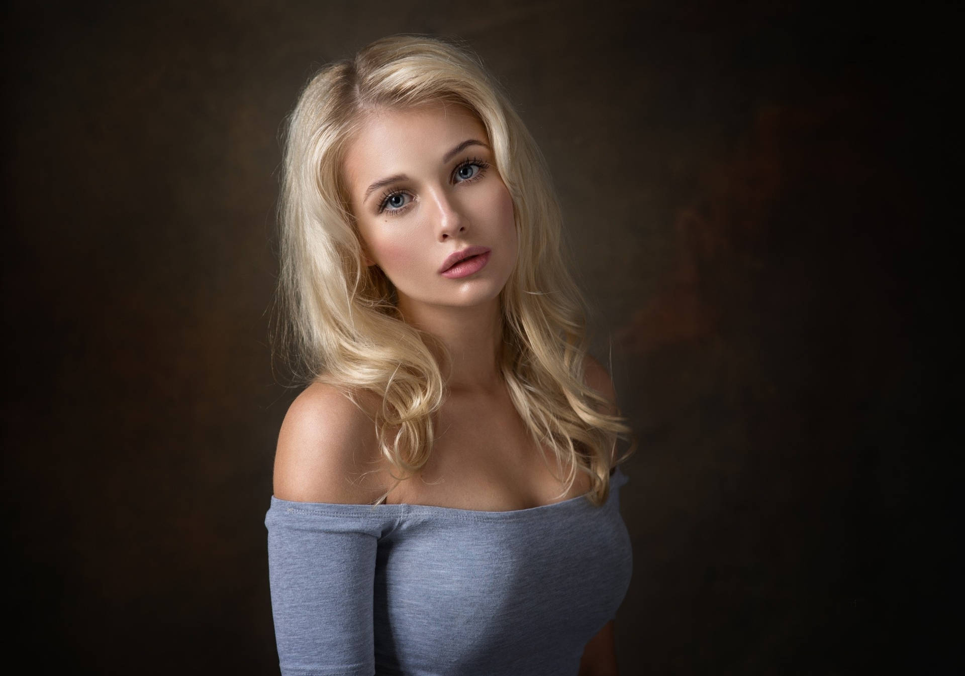Blonde Female Model Pouty Face Wallpaper
