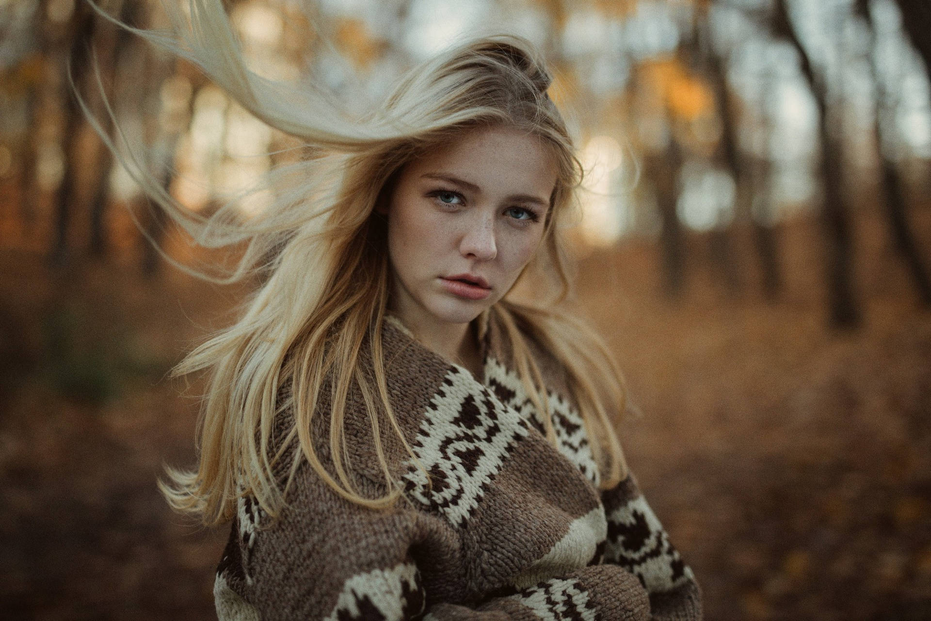 Blondesmodel Für Herbstmode Fotografie Wallpaper