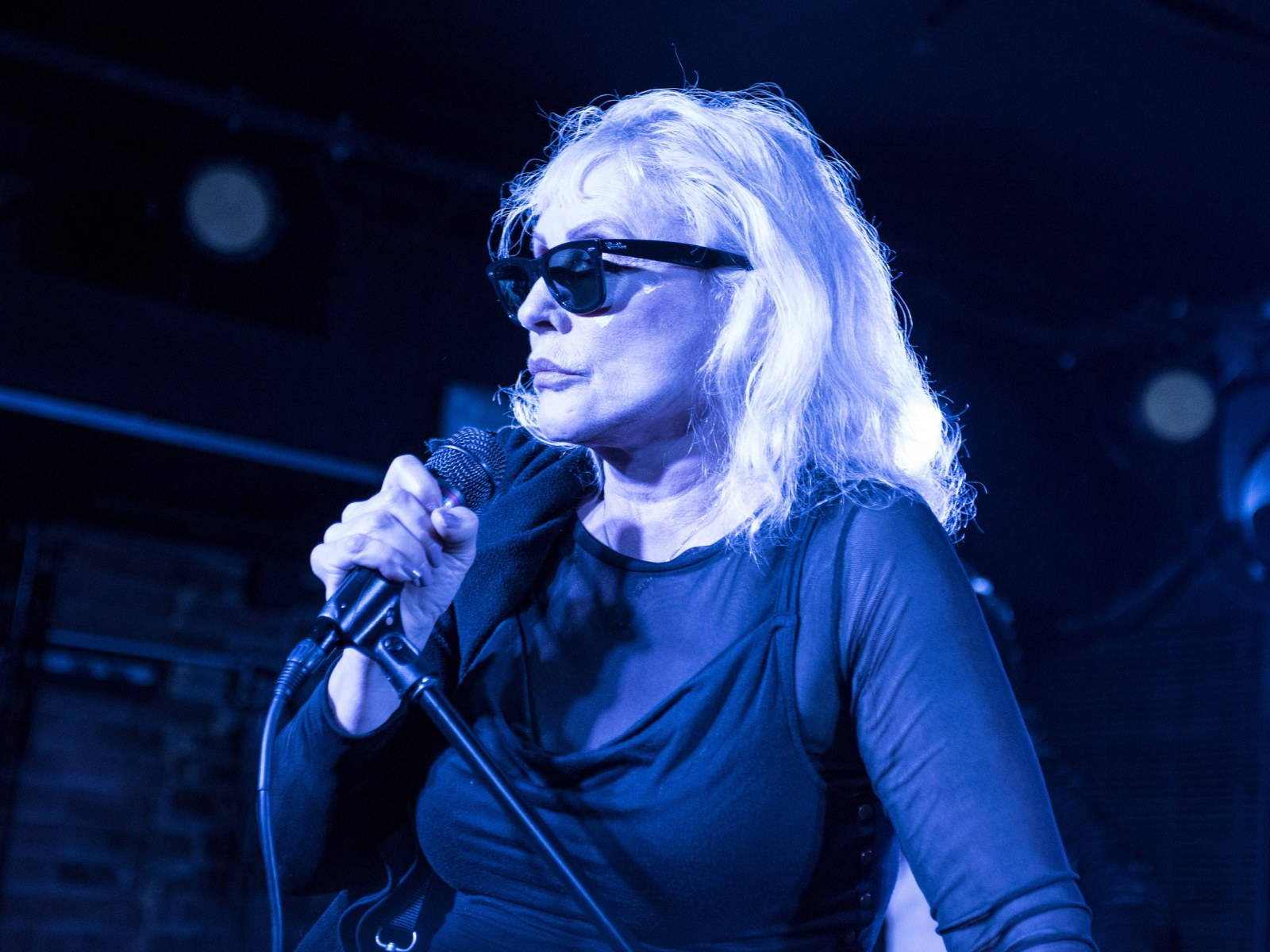 Blondie Debbie Harry Concert Singing Photography Background