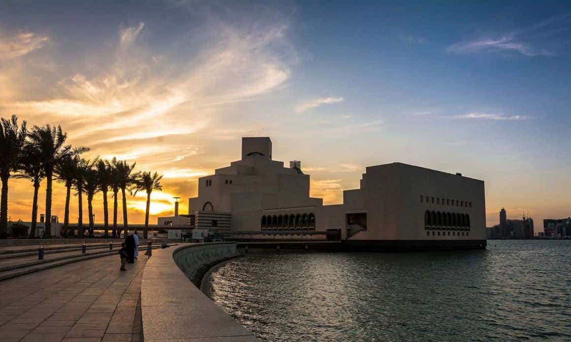 Blå og orange solnedgang Museum for islamisk kunst Wallpaper