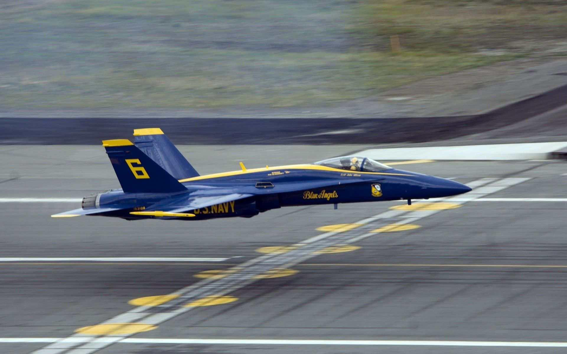 Luftaufnahmedes Blue Angels Jet-teams In Formation Wallpaper
