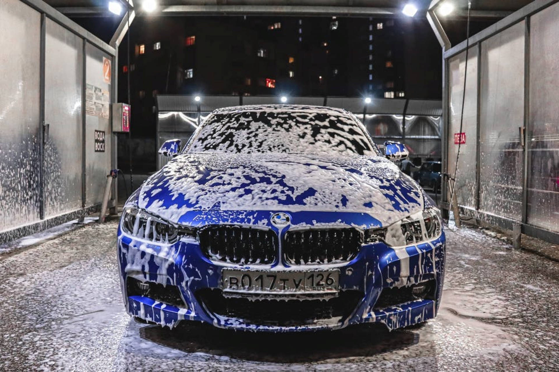 Blue BMW Car Wash Wallpaper