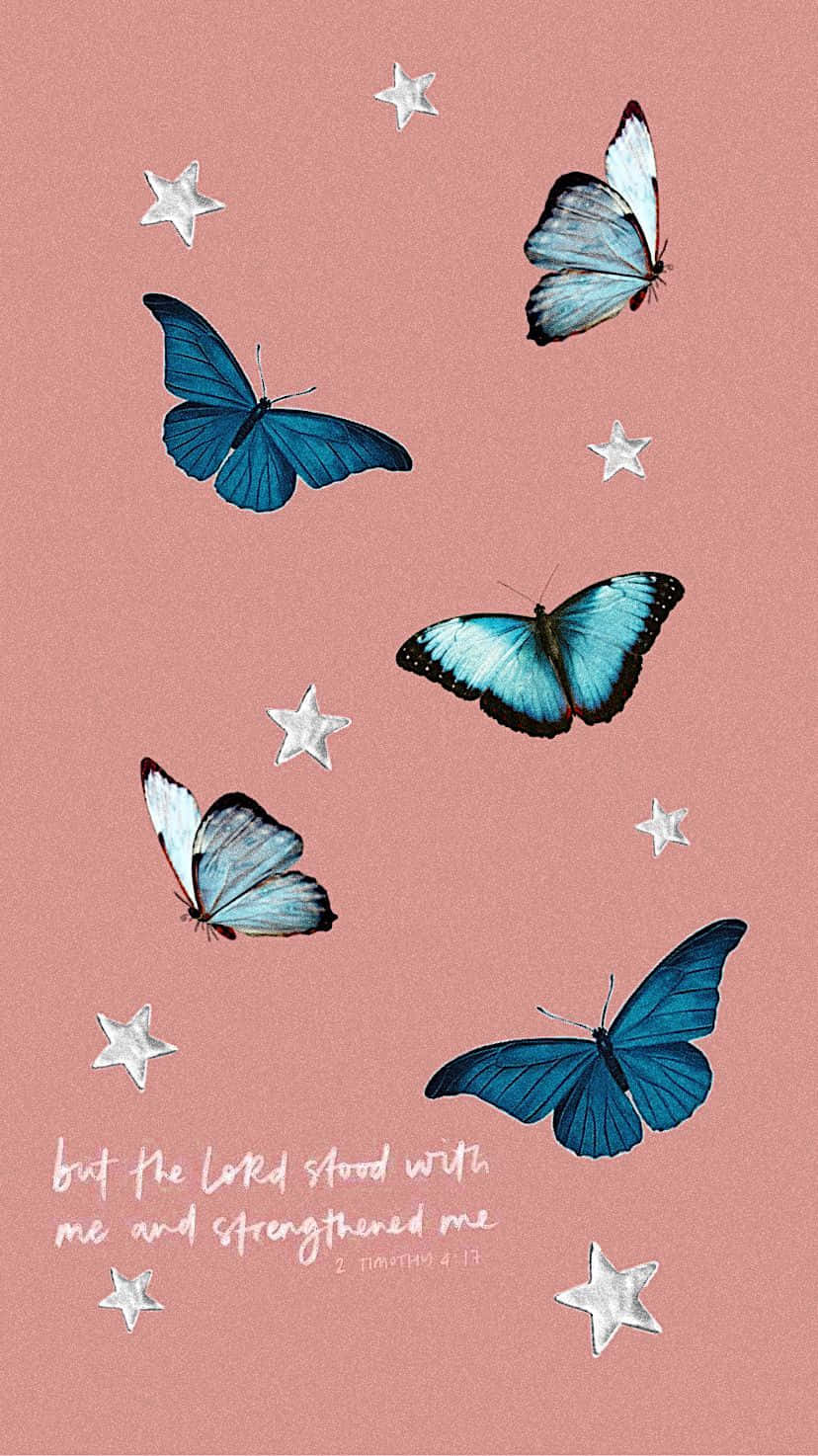 Einschöner Blauer Schmetterling Sticht Auf Einem Lila Hintergrund Mit Verlauf Hervor.