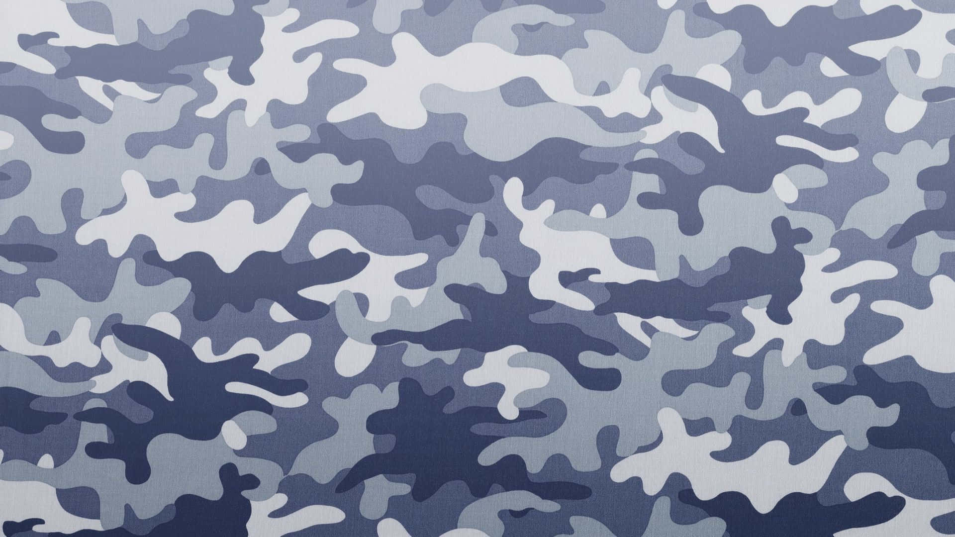 Klar til eventyr i blå camouflage Wallpaper