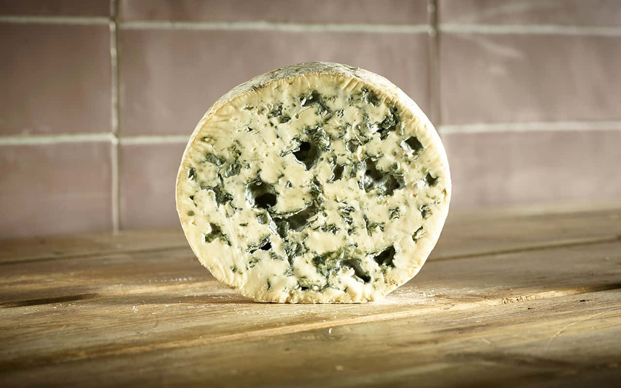 Creamy, Pungent Blue Cheese Wallpaper