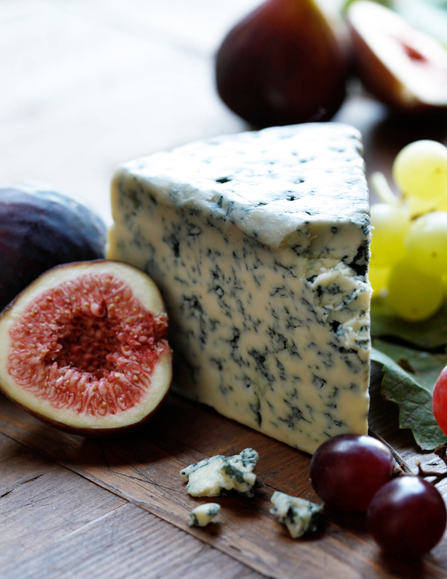 Blue Cheese And Fruits Wallpaper
