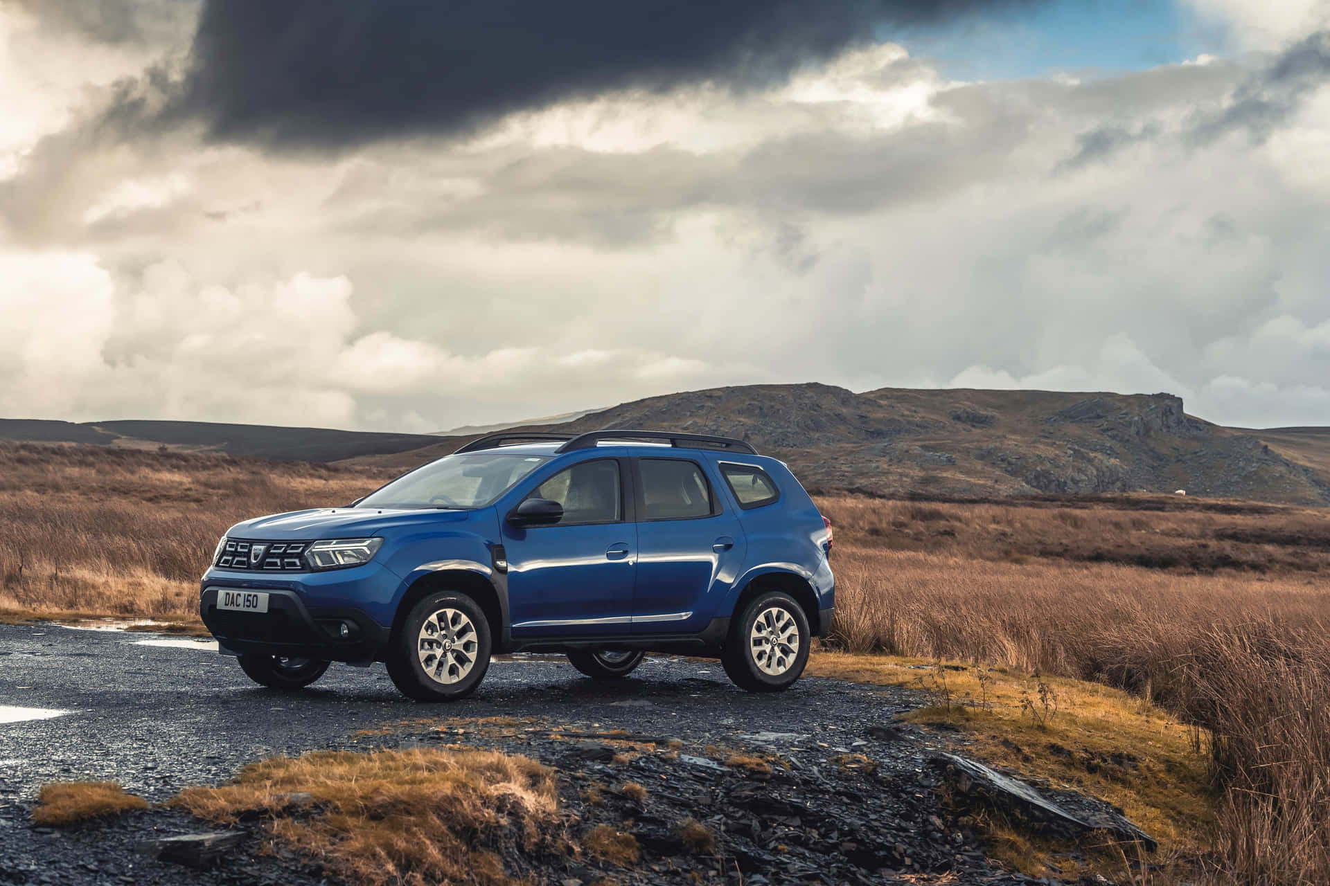 Blauwe Dacia Duster Robuust Landschap Achtergrond