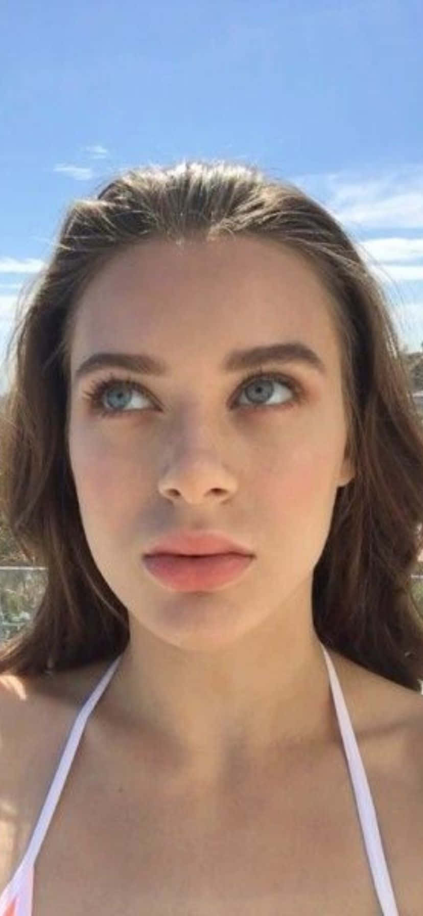 Blue Eyed Beauty Selfie Wallpaper