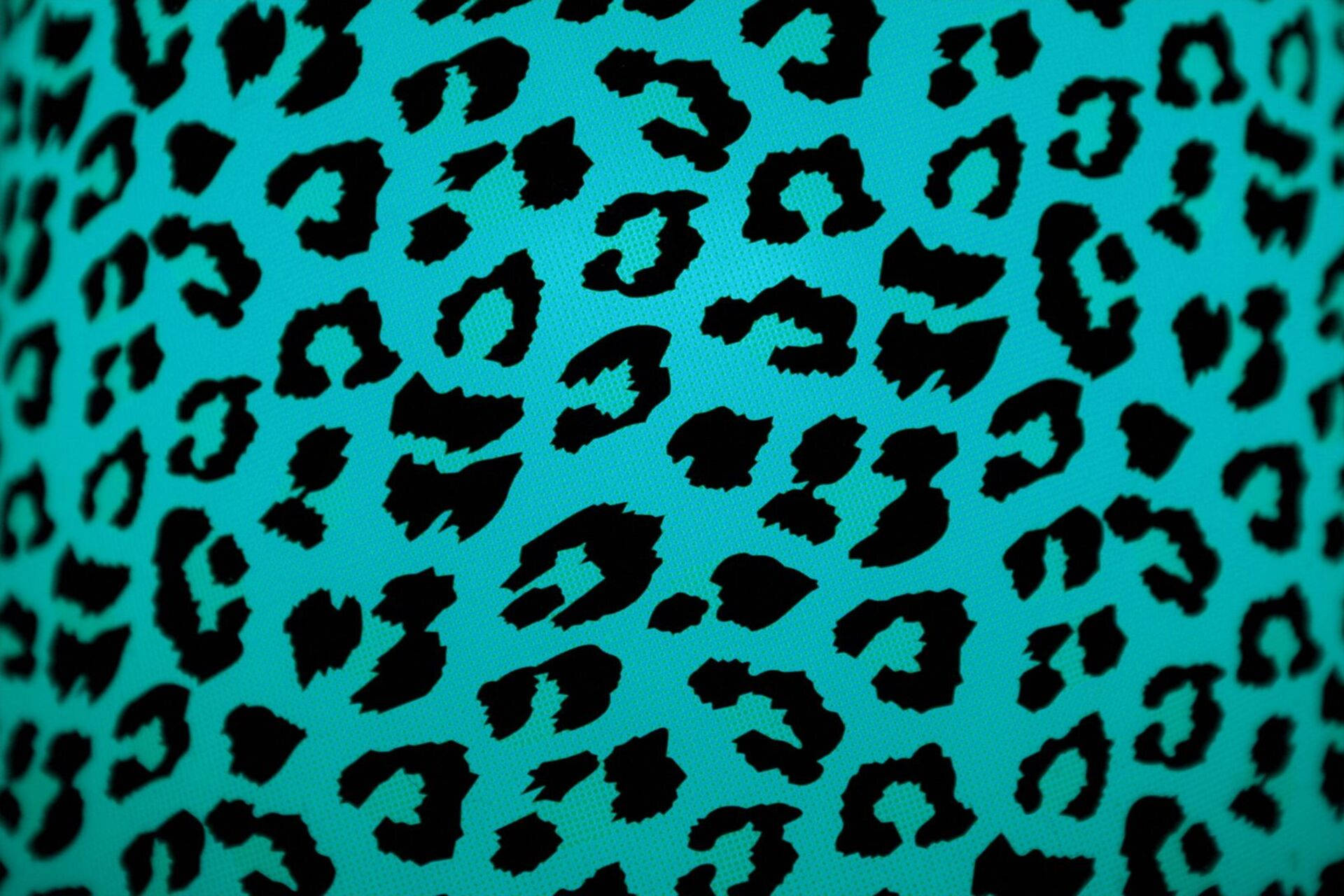 Blue-Green Leopard Print Wallpaper