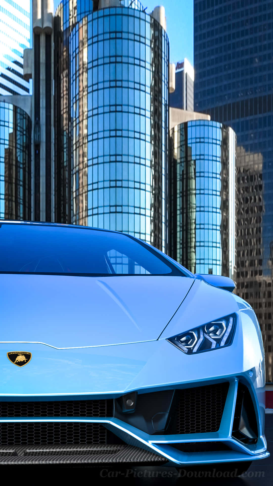 Erlebensie Luxus Und Geschwindigkeit Auf Ihrem Iphone Mit Diesem Blauen Lamborghini. Wallpaper