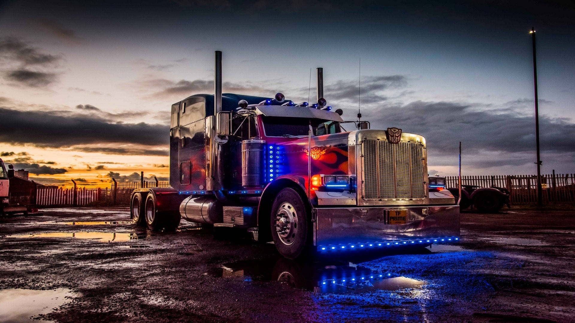 Truck Wallpapers APK for Android Download
