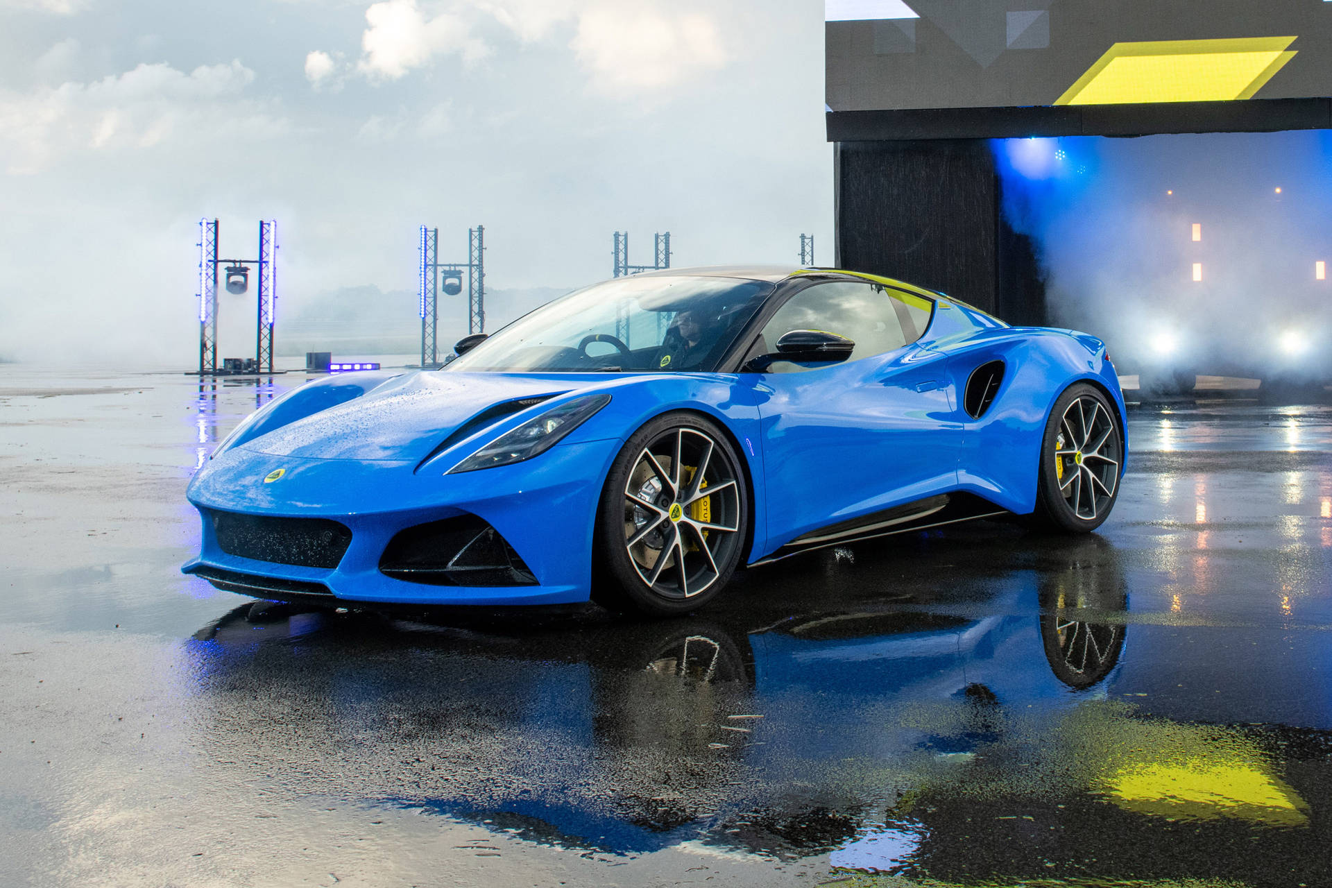 Blue Lotus Evora Sports Car Wallpaper