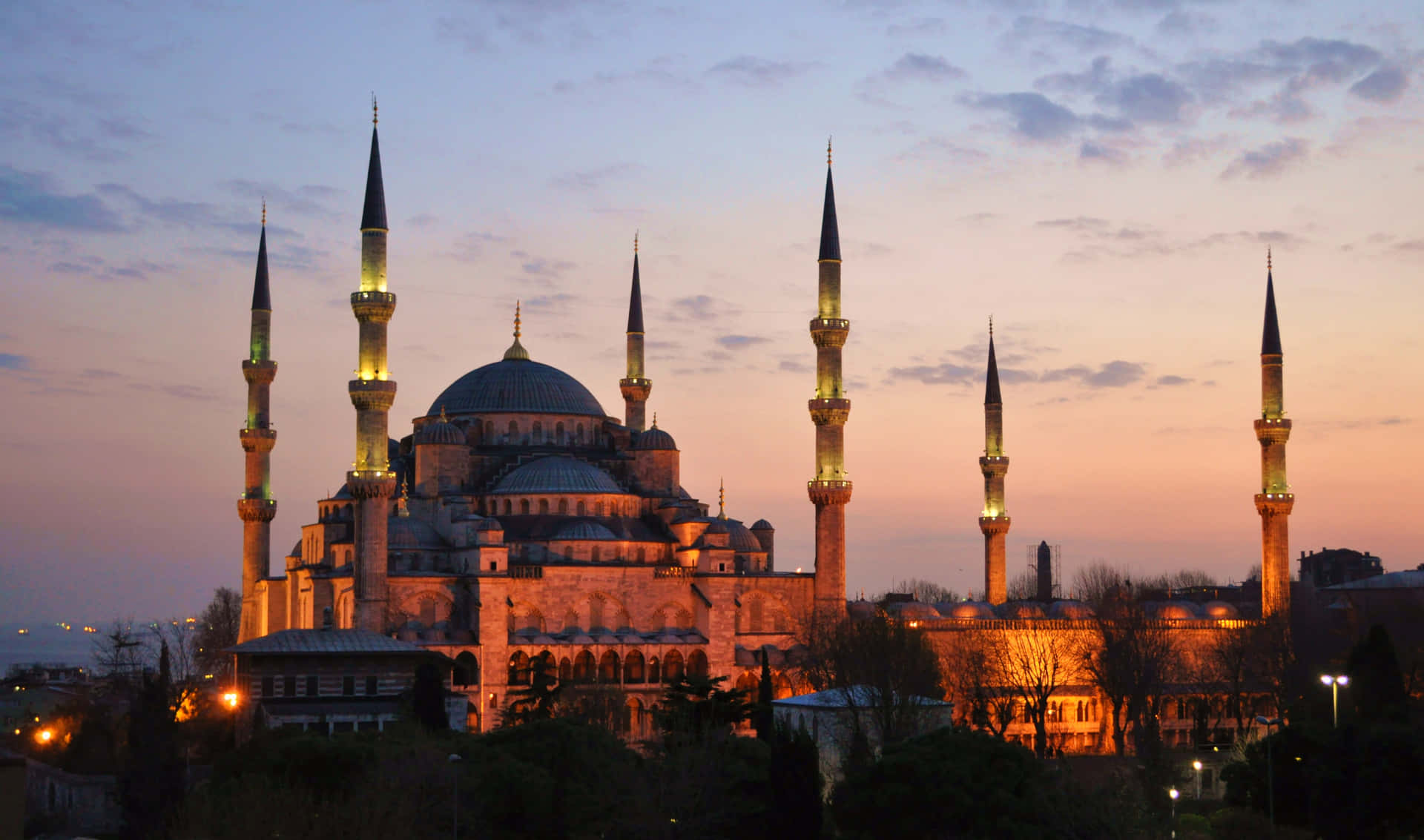 Blue Mosque Silhouette In Afternoon Wallpaper