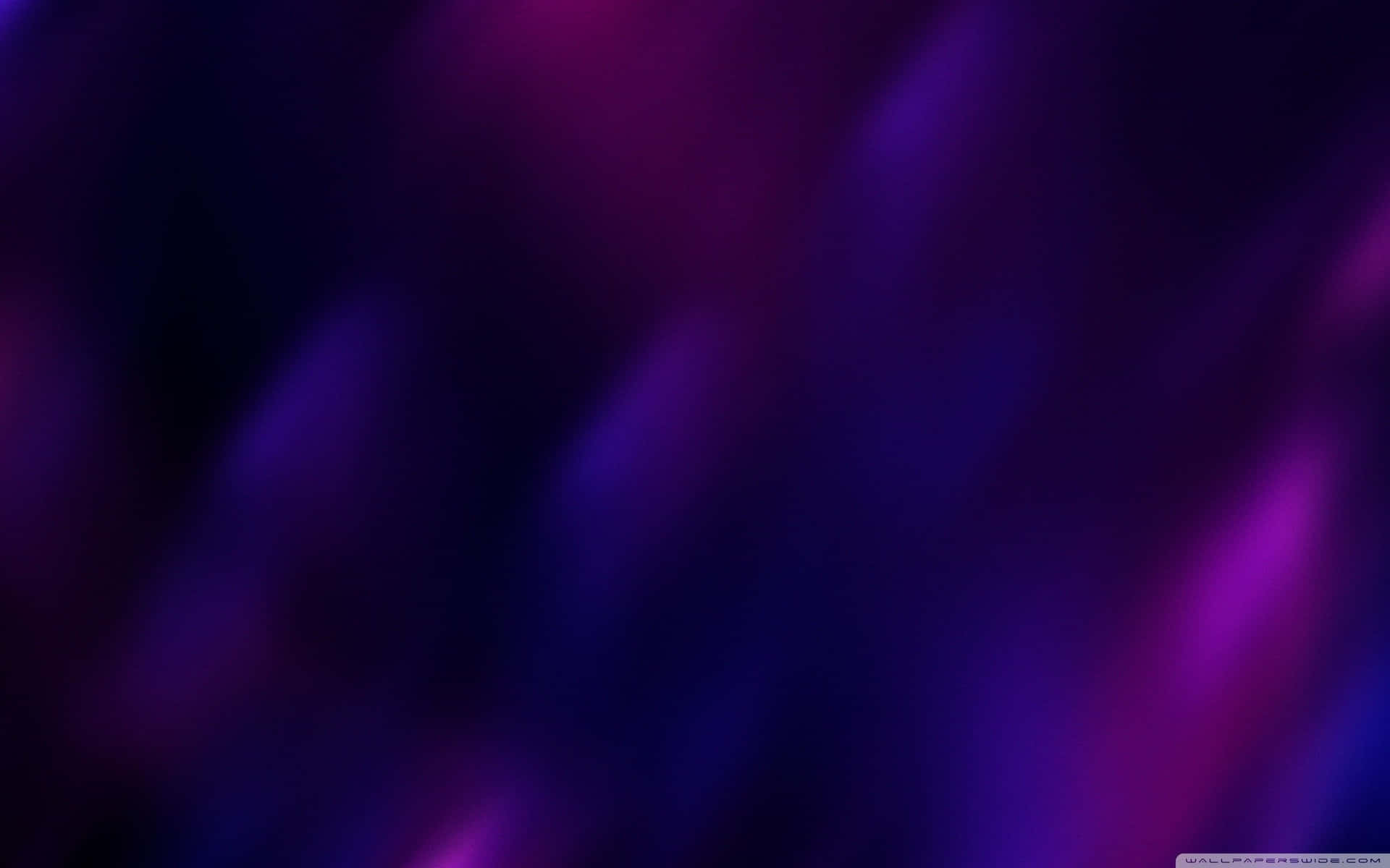 Eindesktop Mit Einer Wunderschönen Blau-violetten Farbkombination. Wallpaper