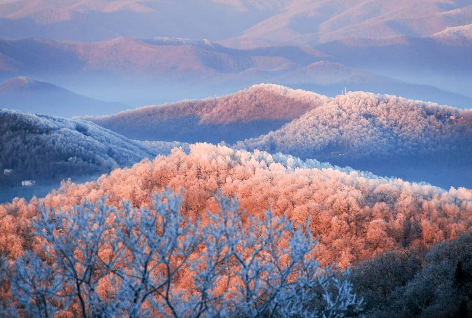 Lasprístinas Montañas Blue Ridge De Carolina Del Norte. Fondo de pantalla