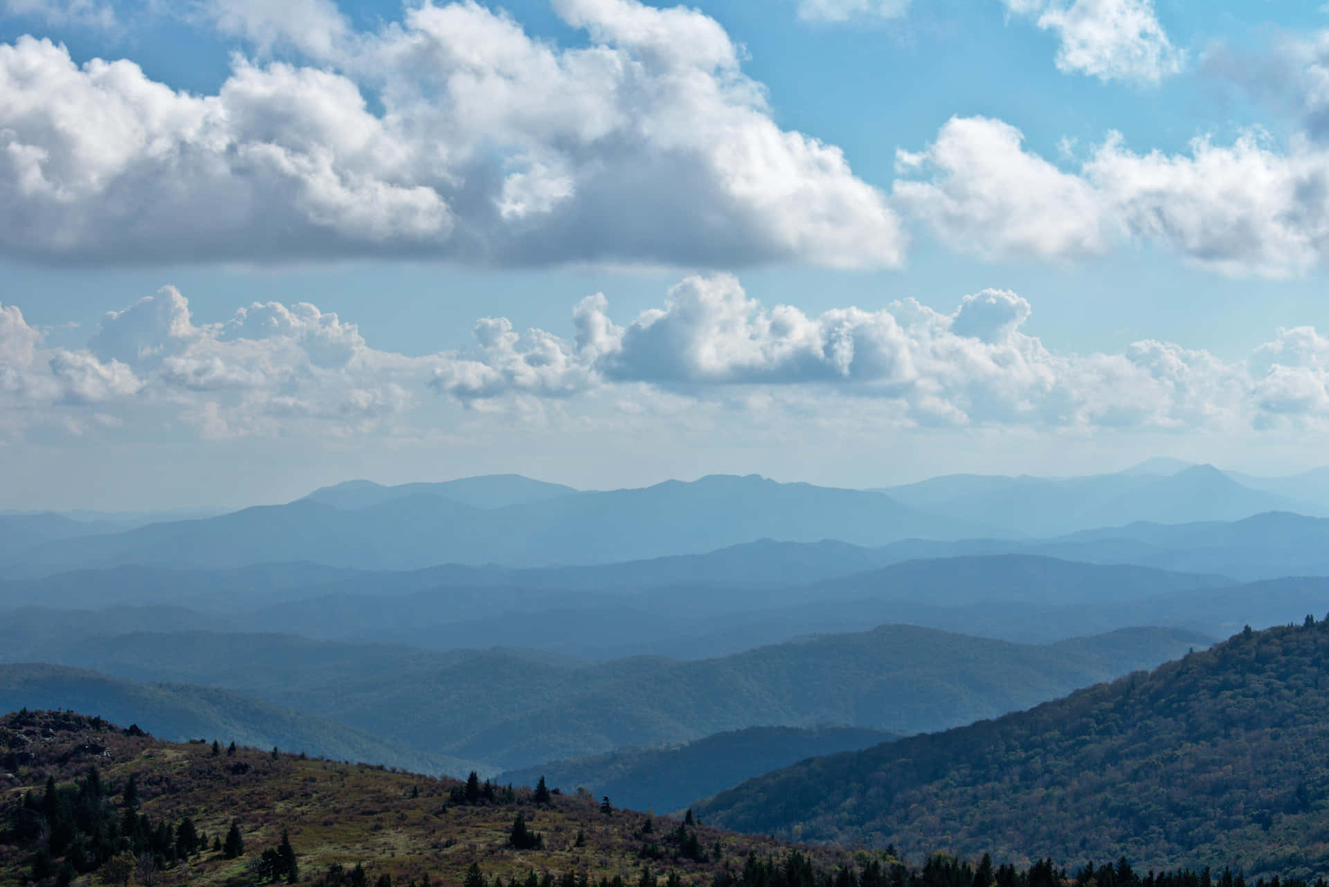 Ethereal beauty of the Blue Ridge Mountains. Wallpaper