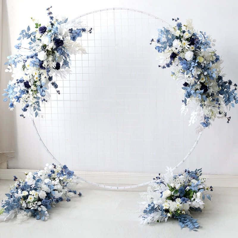 Immaginedi Un Arco Matrimoniale Con Rose Blu