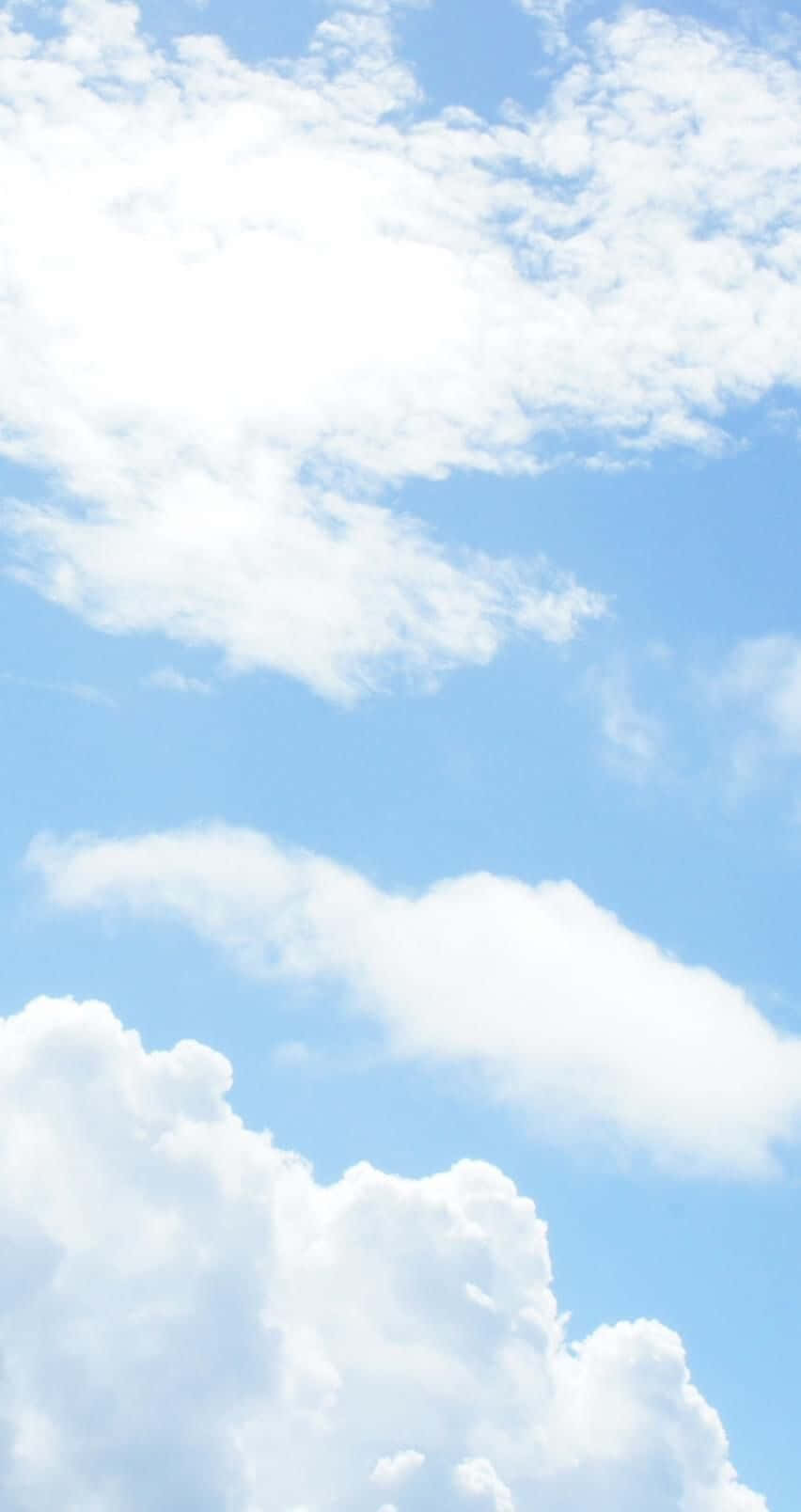Denwunderschönen Blauen Himmel Bewundern. Wallpaper