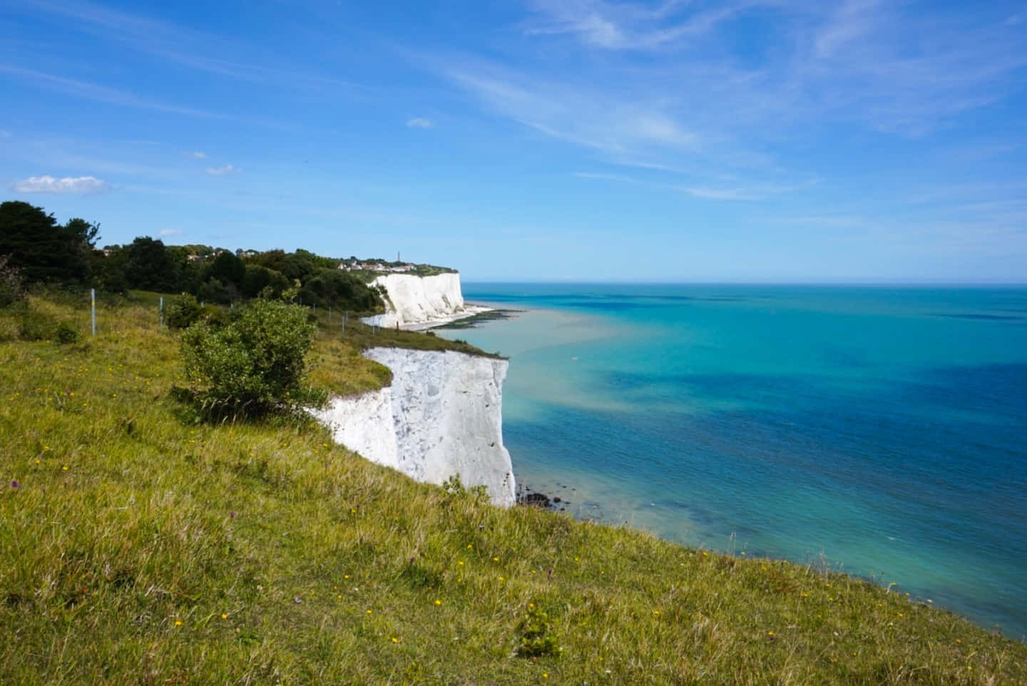 Blue Sky At White Cliffs Of Dover Wallpaper