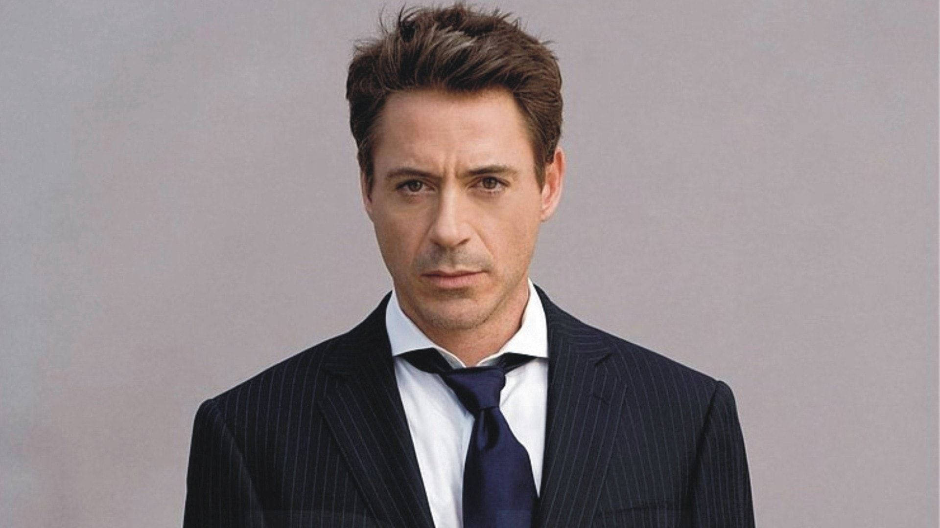 Blue Tie Robert Downey Jr.