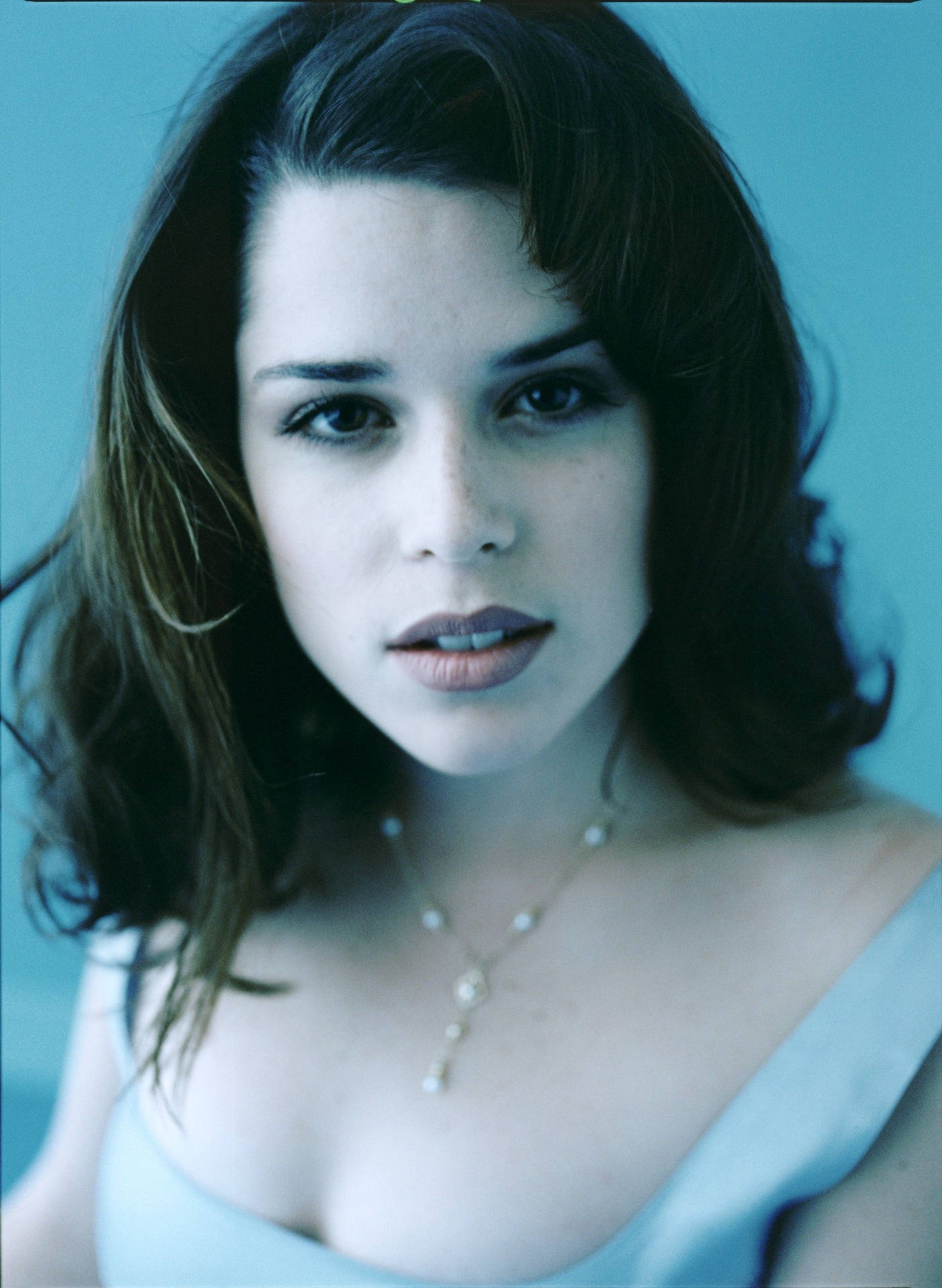 Blue Top Neve Campbell Background