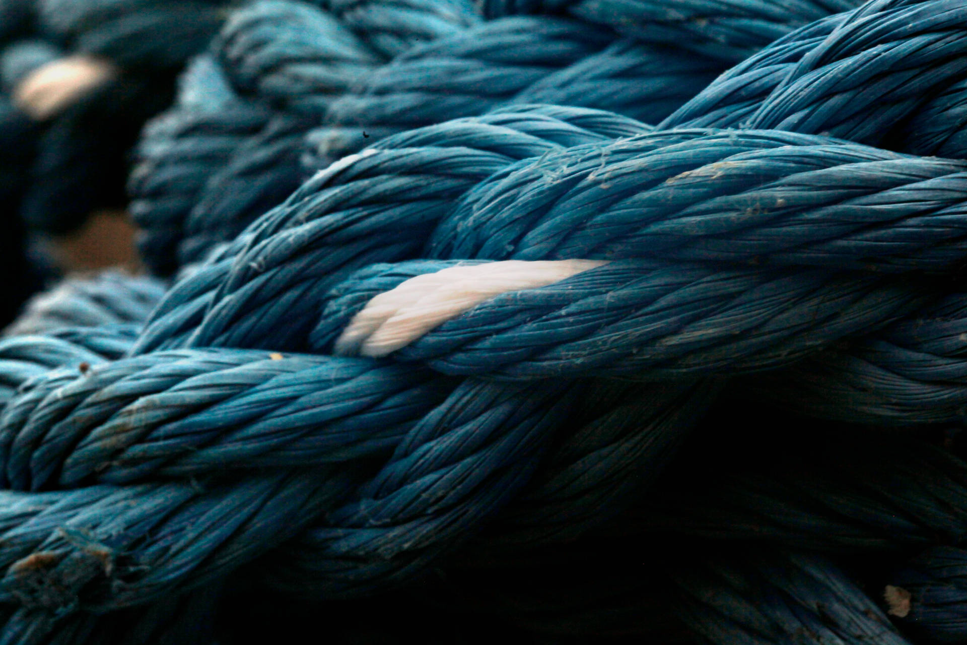 Blue Velvet Thread Wallpaper