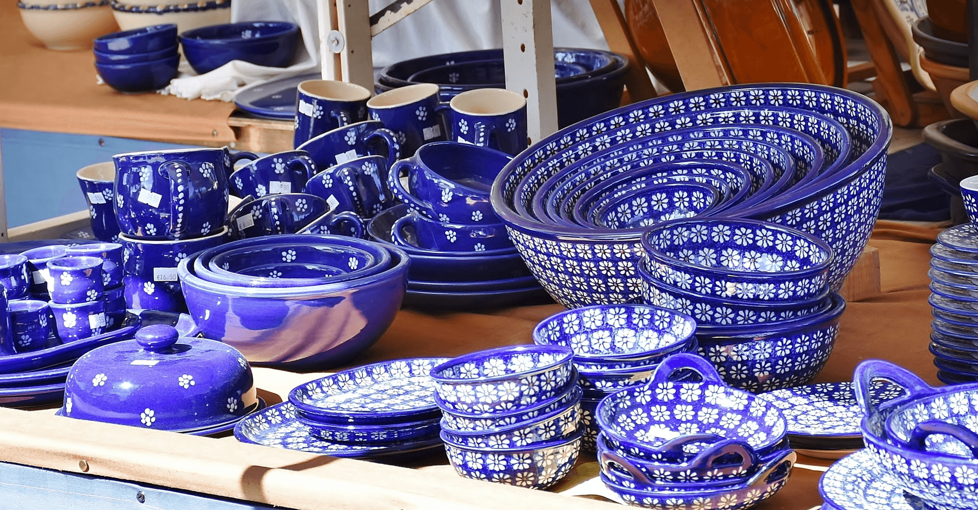 Blueand White Ceramic Dinnerware Collection PNG
