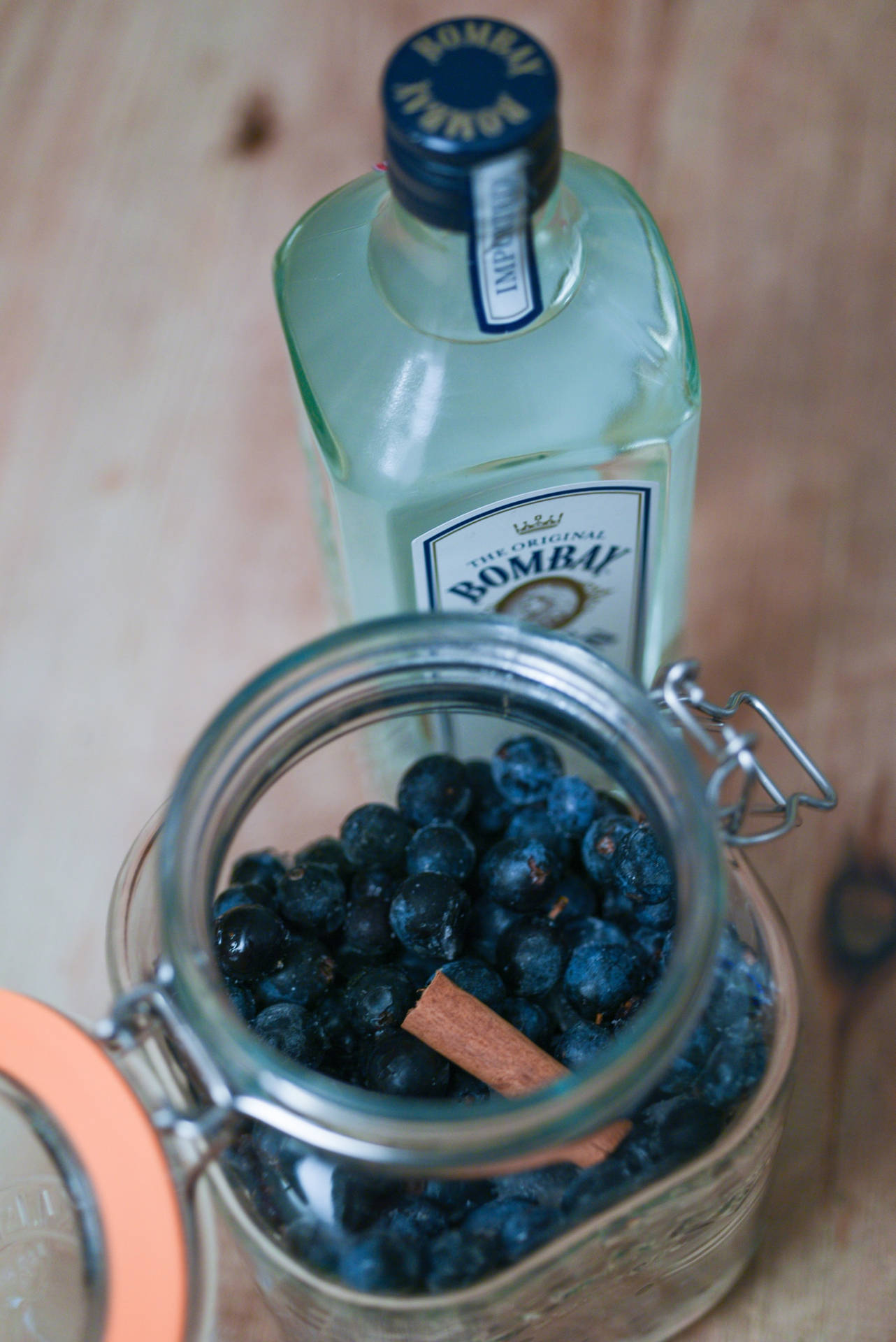 Blueberries And Bombay Wallpaper