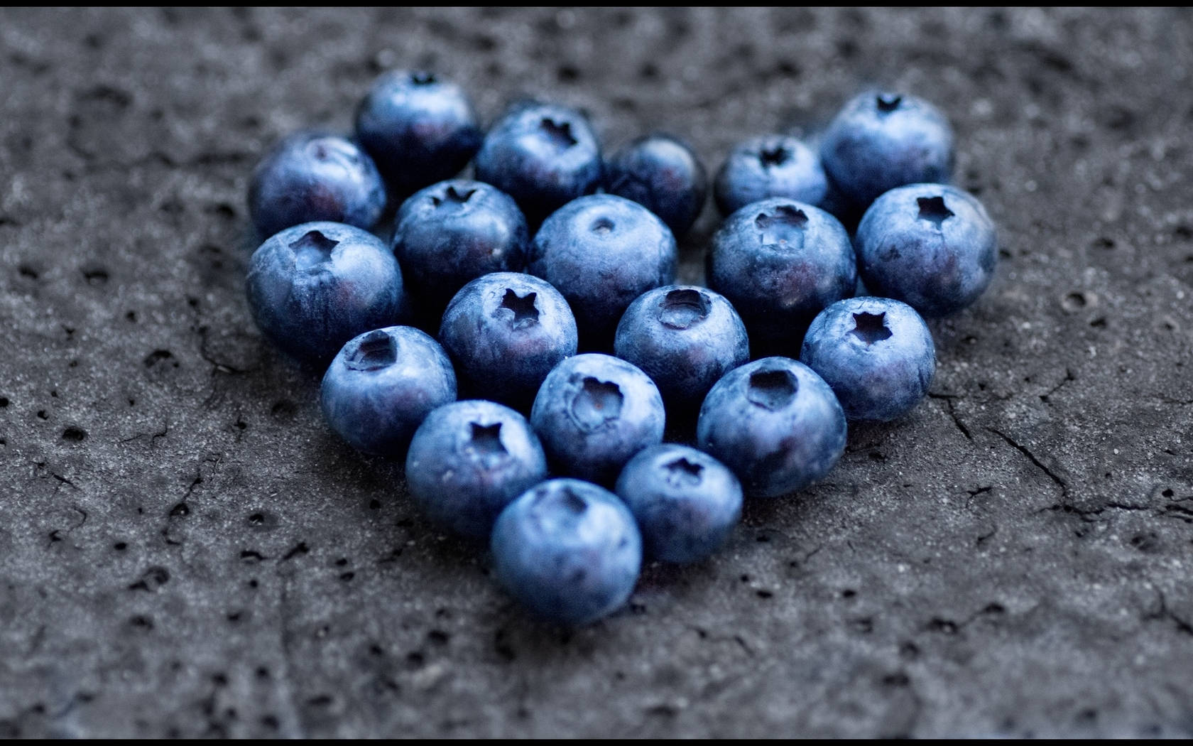 Blueberries Resembling A Heart Wallpaper