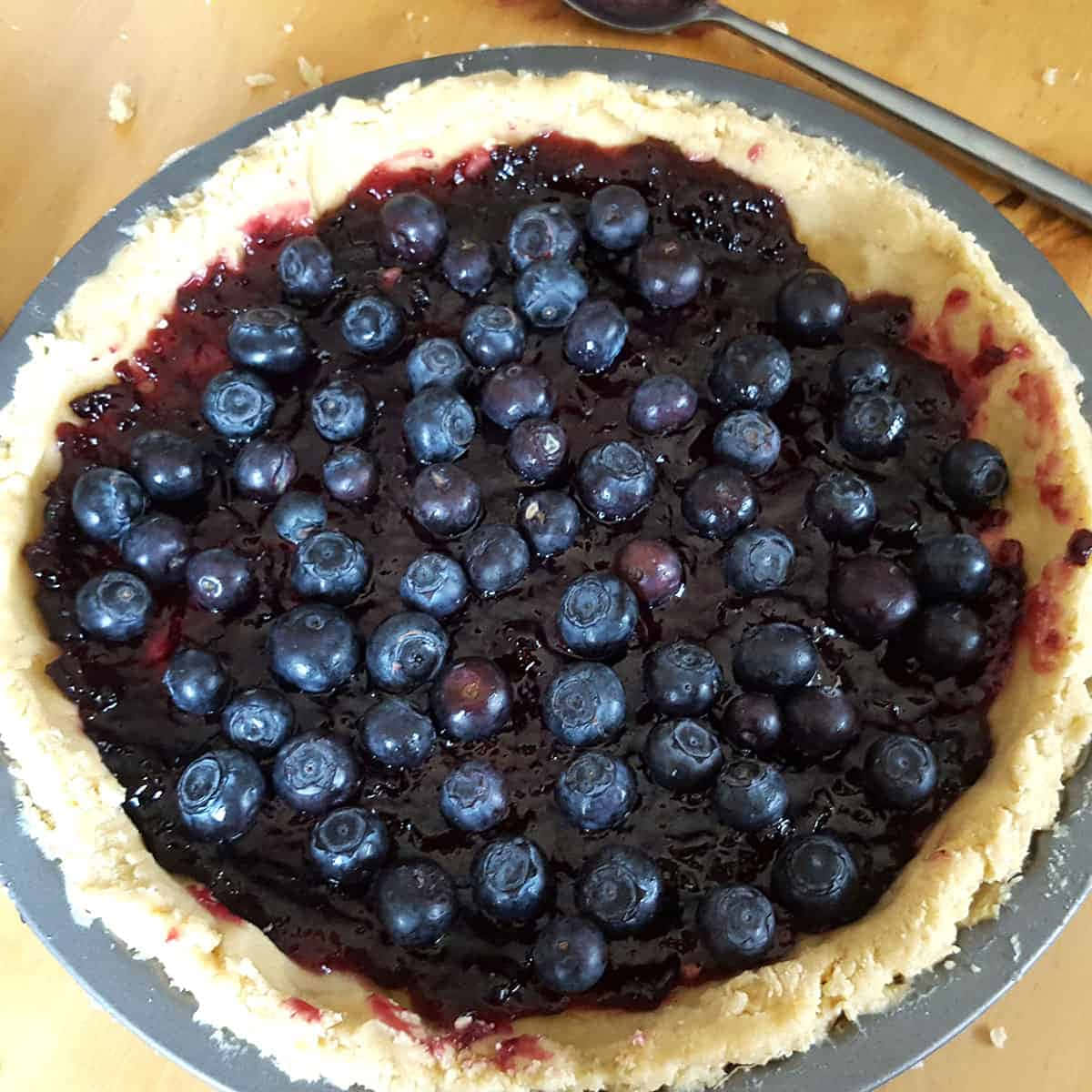 Enjoy some freshly-prepared Blueberries Tart Wallpaper
