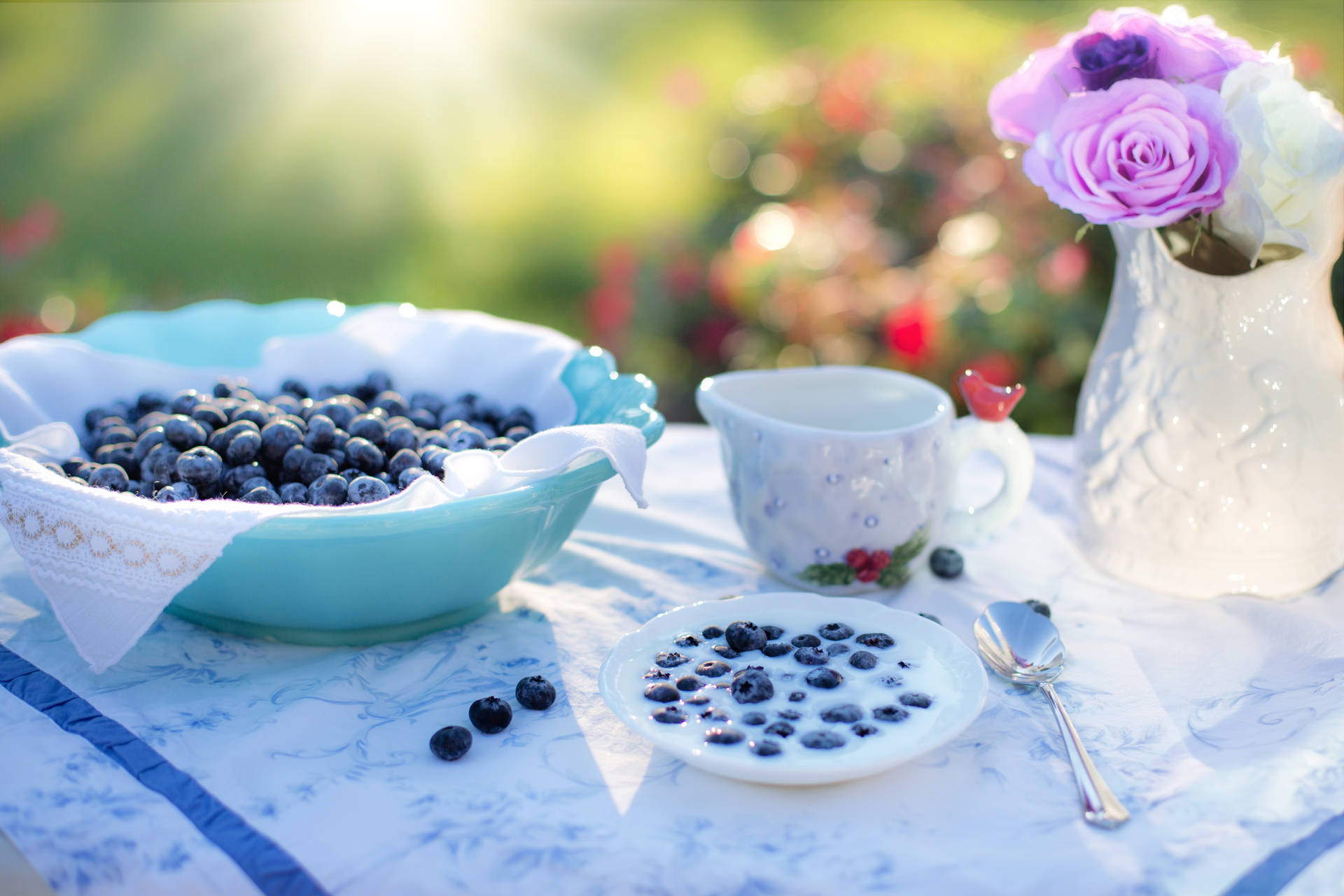 Blueberry For Breakfast Wallpaper