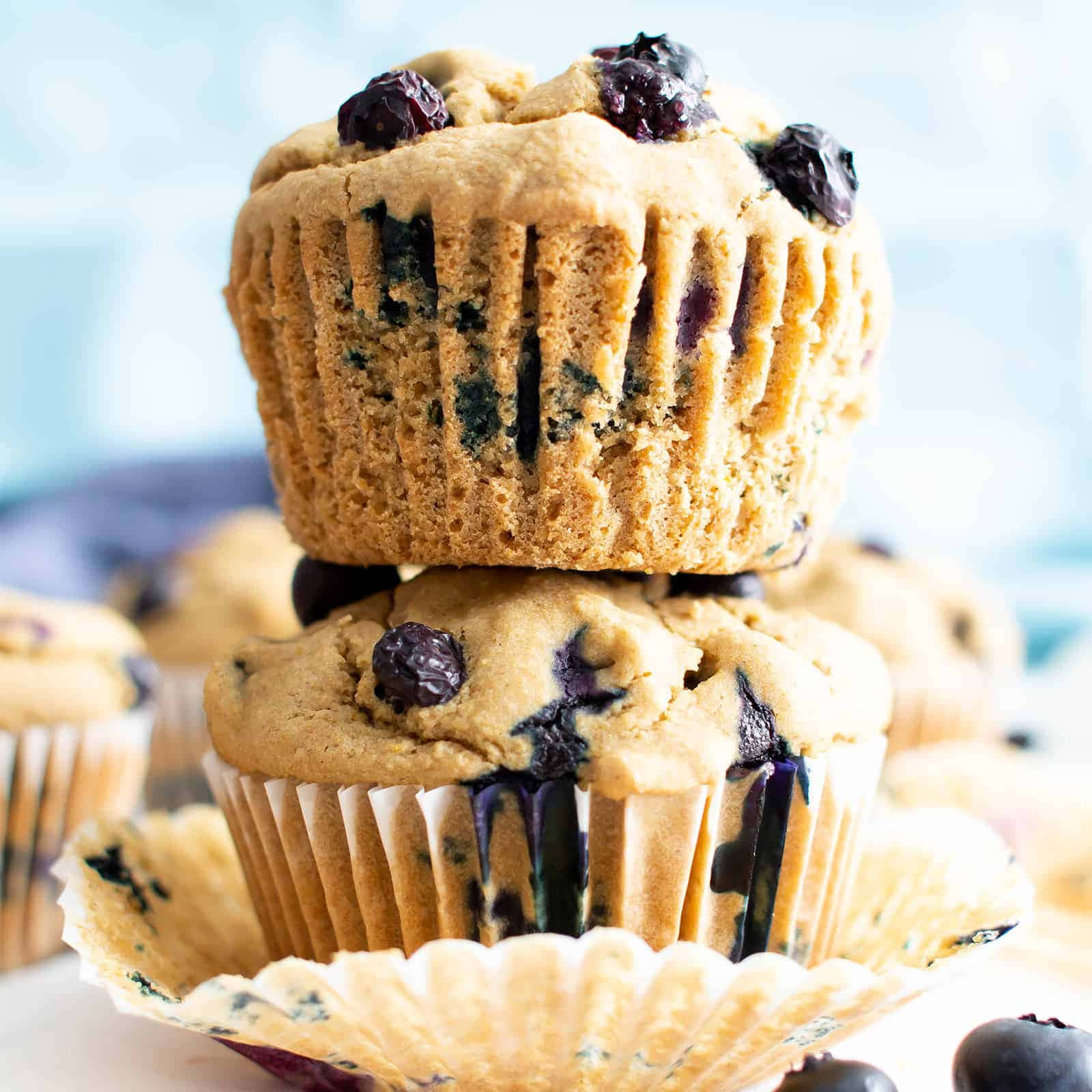 Deliciously sweet and tasty blueberry muffins Wallpaper
