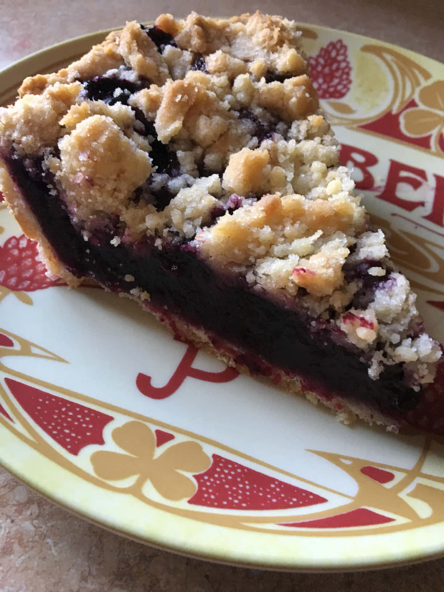 Yummy Home-made Blueberry Pie Wallpaper