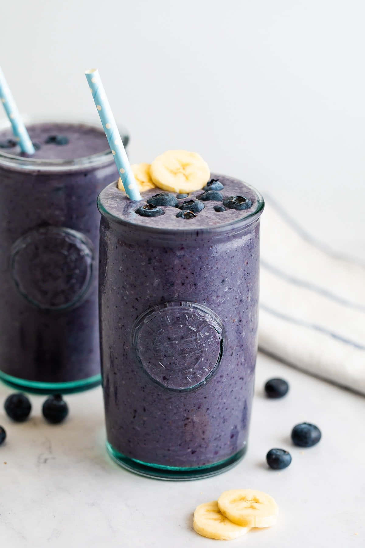 Refreshingly Yummy Blueberry Smoothie Wallpaper