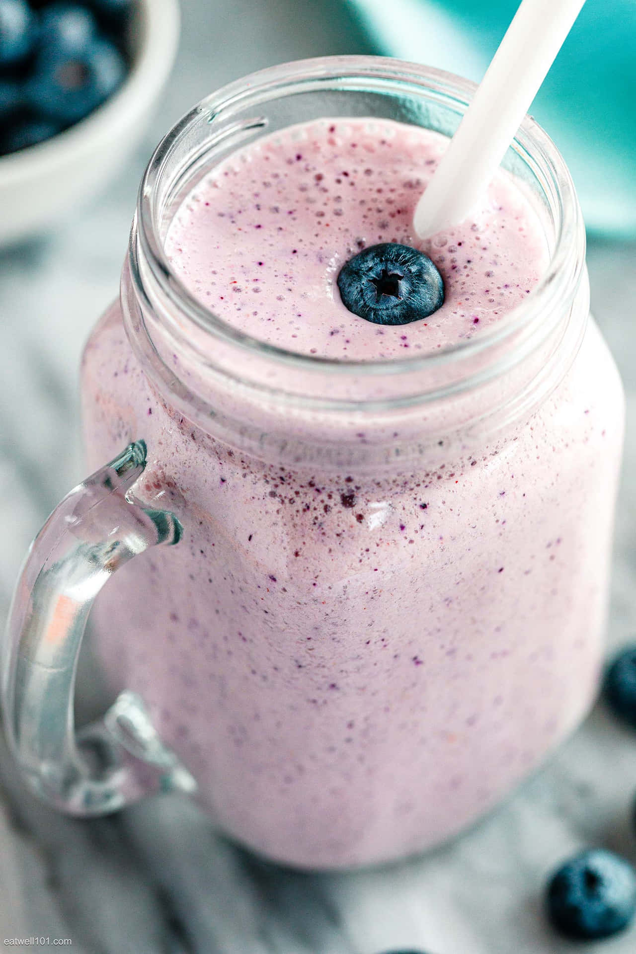 Image  Cool Down With A Refreshing Blueberry Smoothie Wallpaper