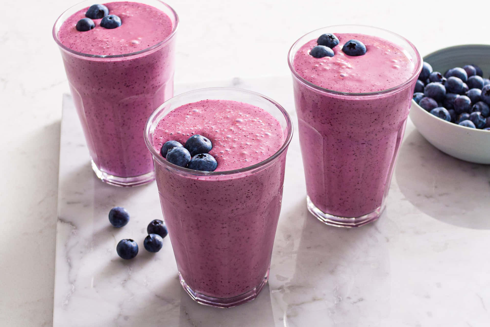 Refreshing Blueberry Smoothie to Satisfy Your Cravings Wallpaper