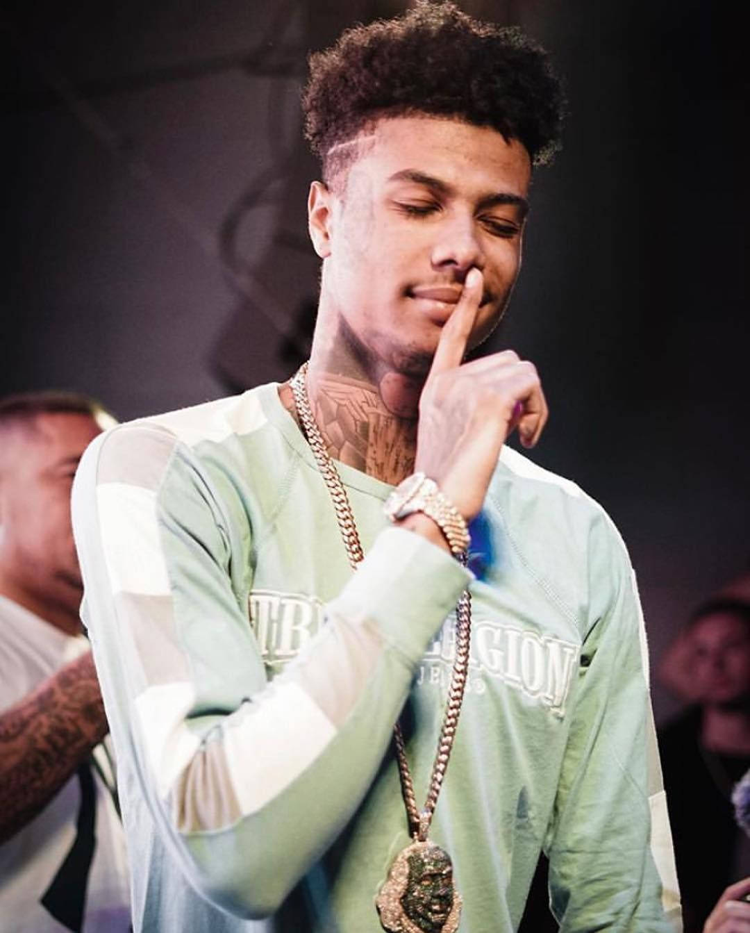Blueface Green Sweater Background