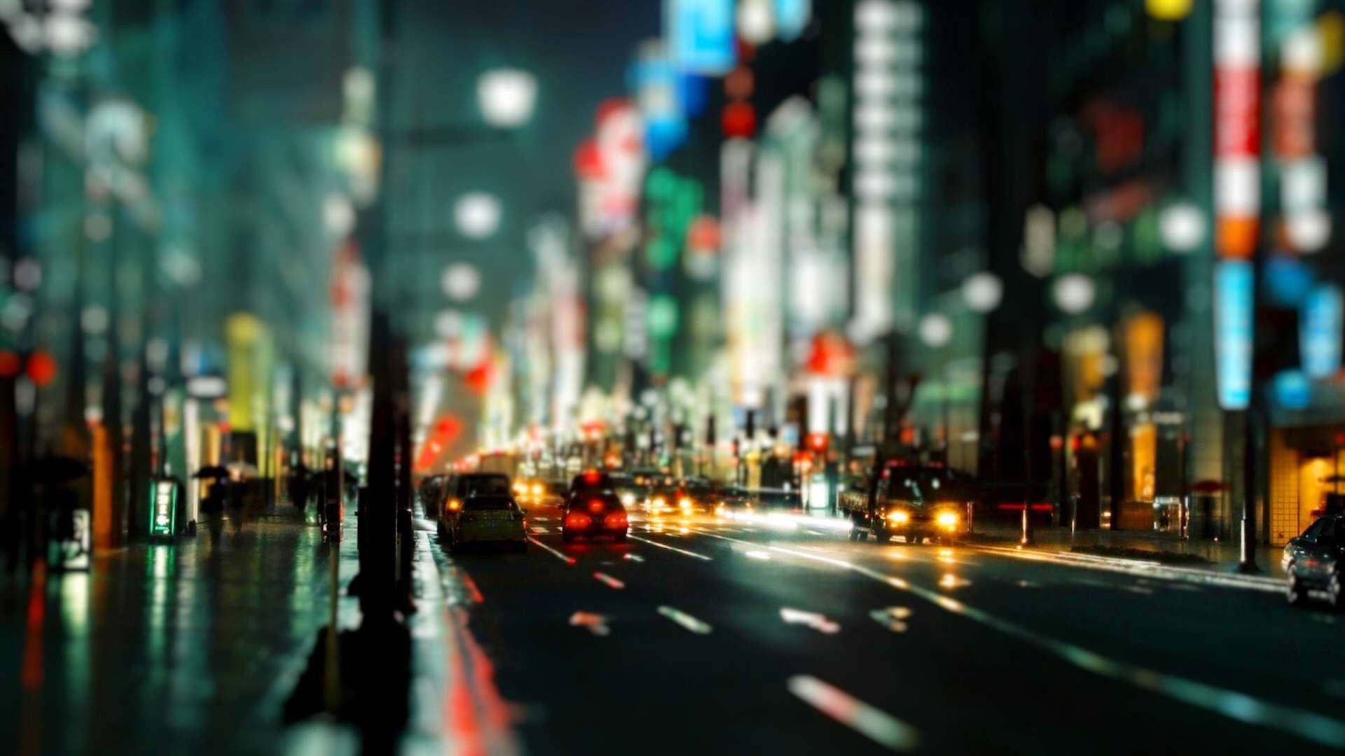 Blurry Tokyo Street Wallpaper