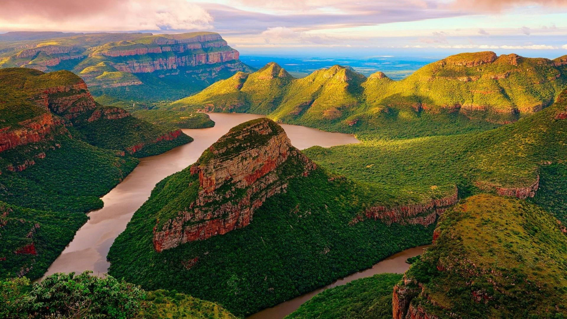 Blyde River Canyon Africa tapetet skaber en smuk og eksotisk stemning. Wallpaper