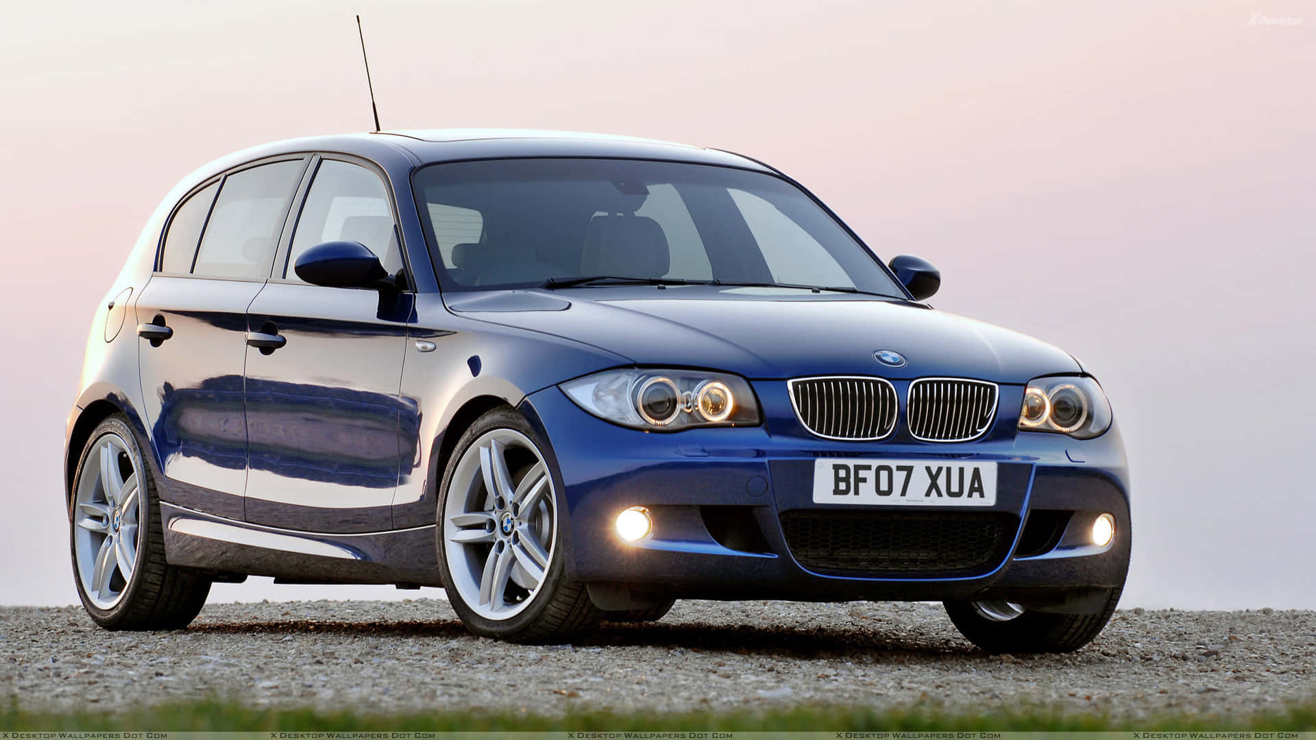 Bmw 1 Series Ramping Dalam Definisi Tinggi Wallpaper