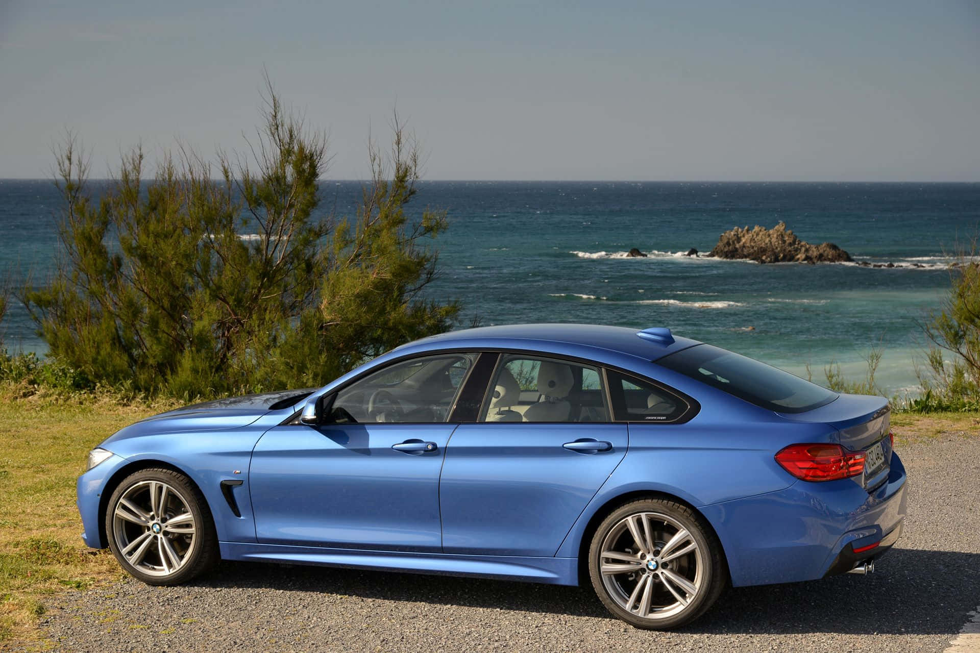 Stunning BMW 4 Series in Motion Wallpaper