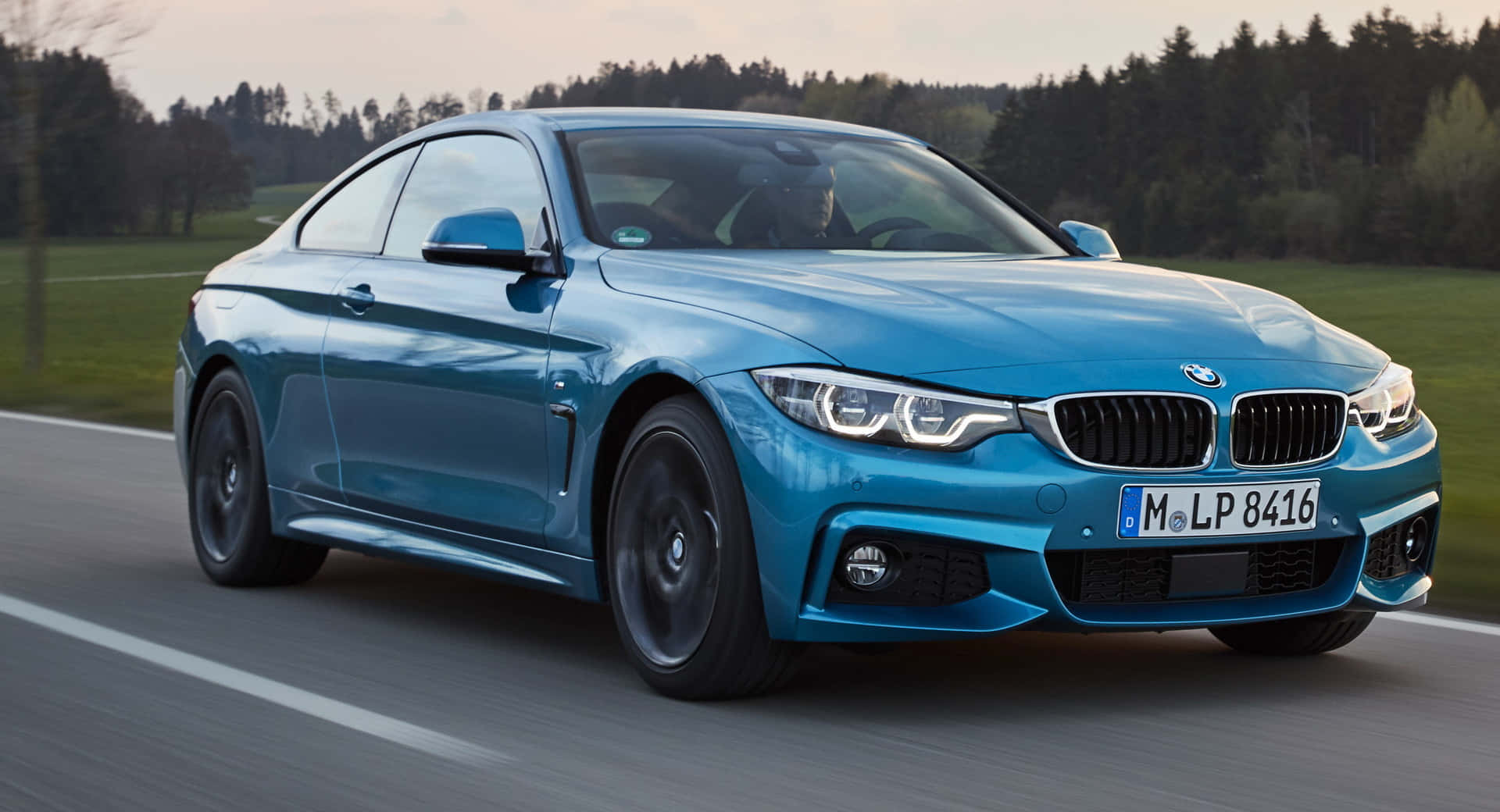 The BMW 440i, class and power in one luxury vehicle. Wallpaper