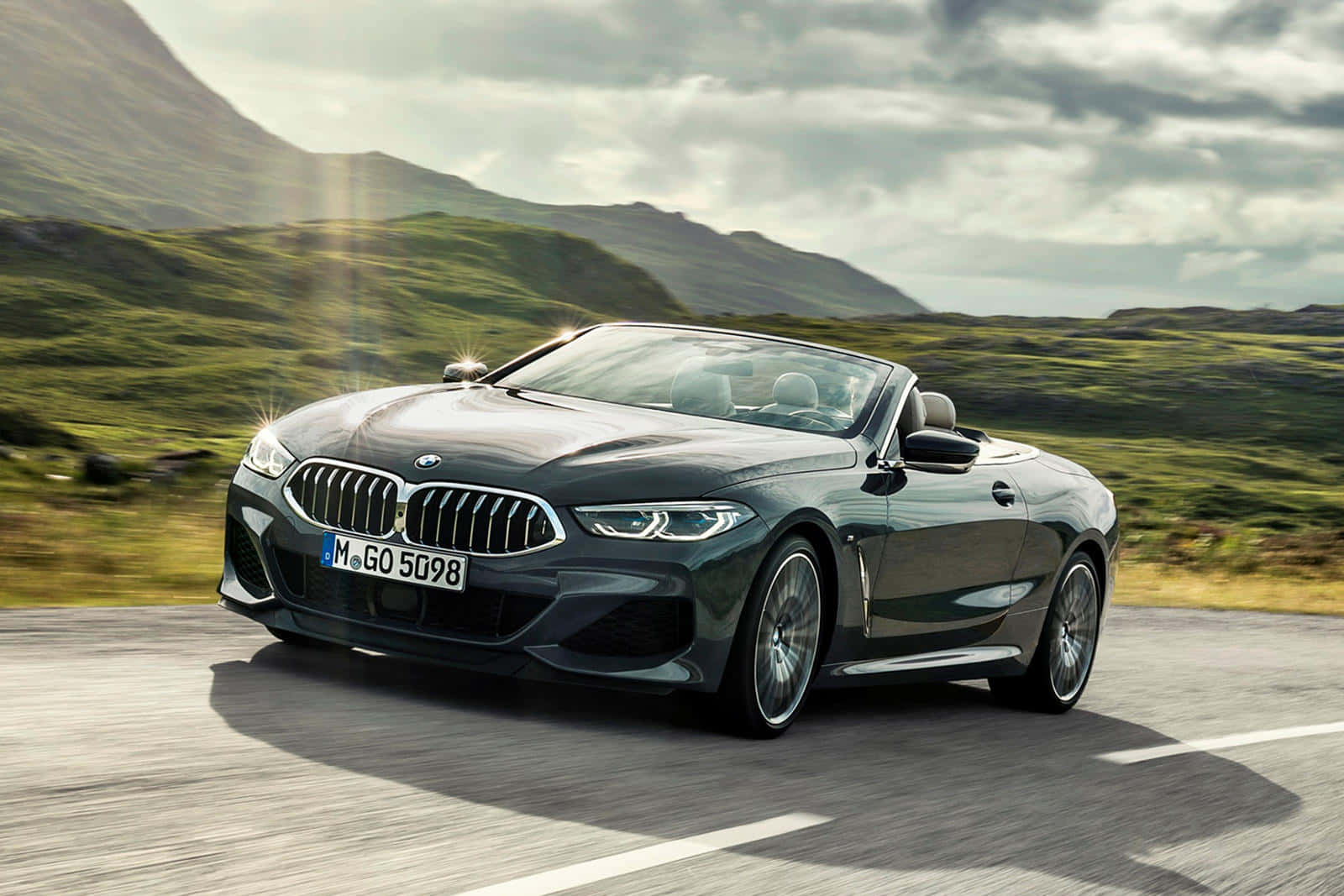 Sleek and Elegant BMW 8 Series Wallpaper