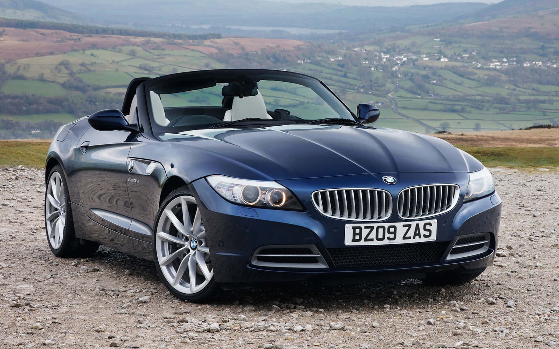 Tag en luksuriøs præstation for en spin i BMW X3. Wallpaper