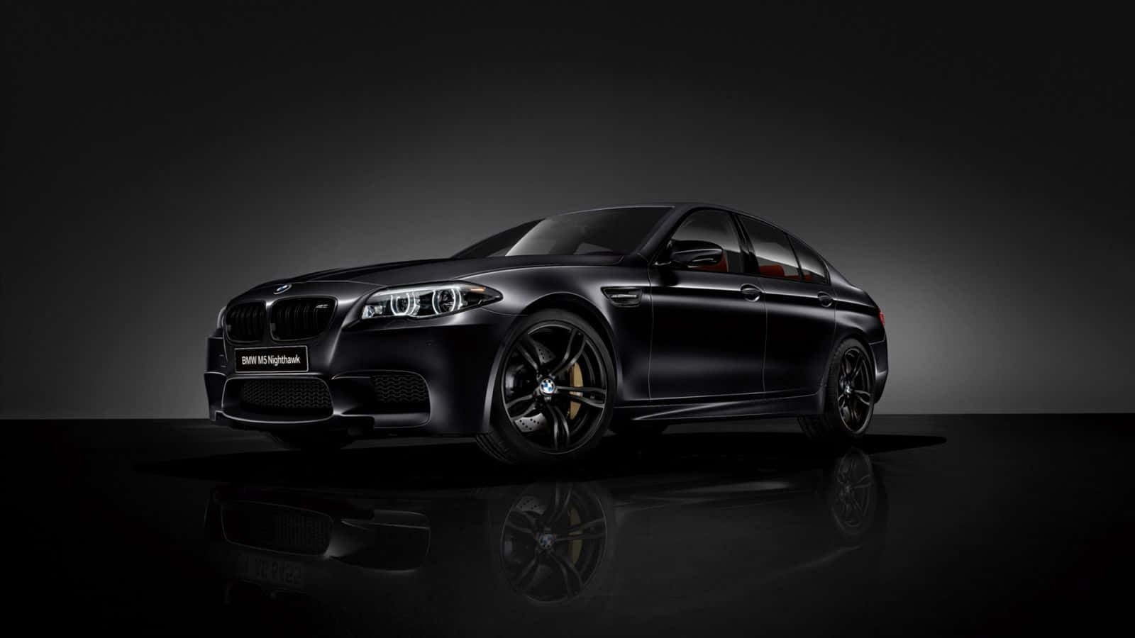 Stunning BMW M5 In Action Wallpaper