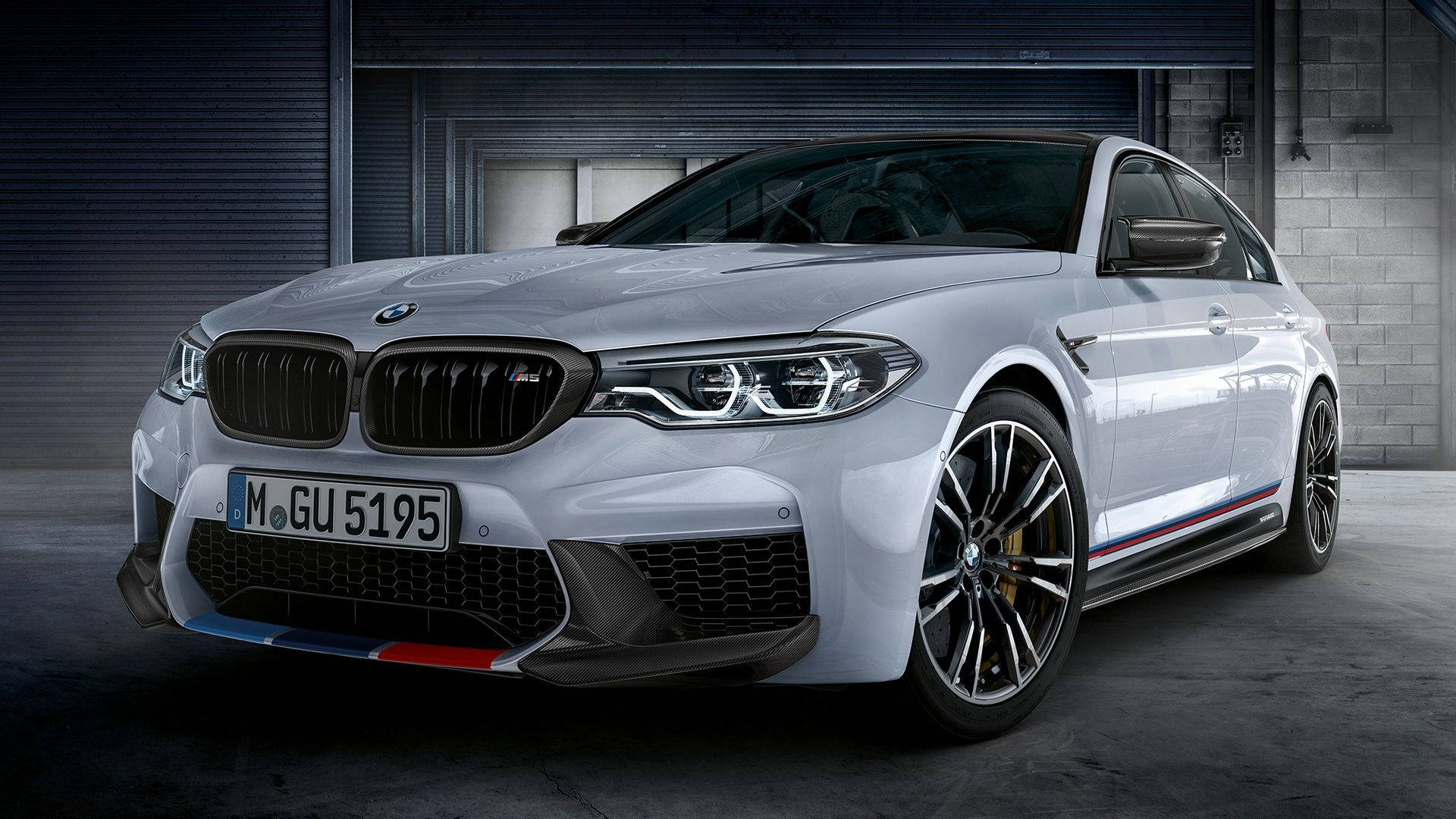 BMW M5 Series White Wallpaper