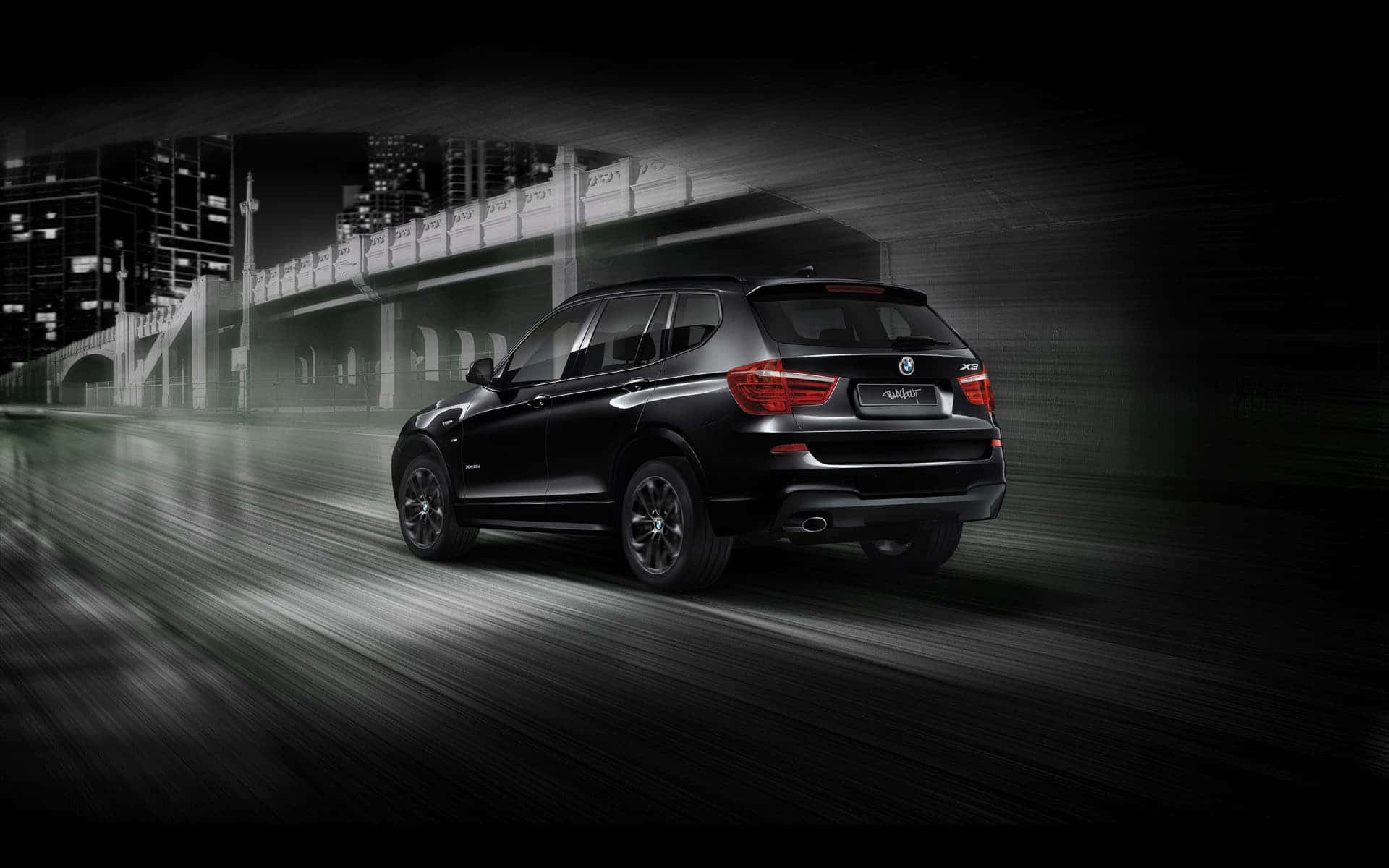 BMW X3 in Motion Wallpaper